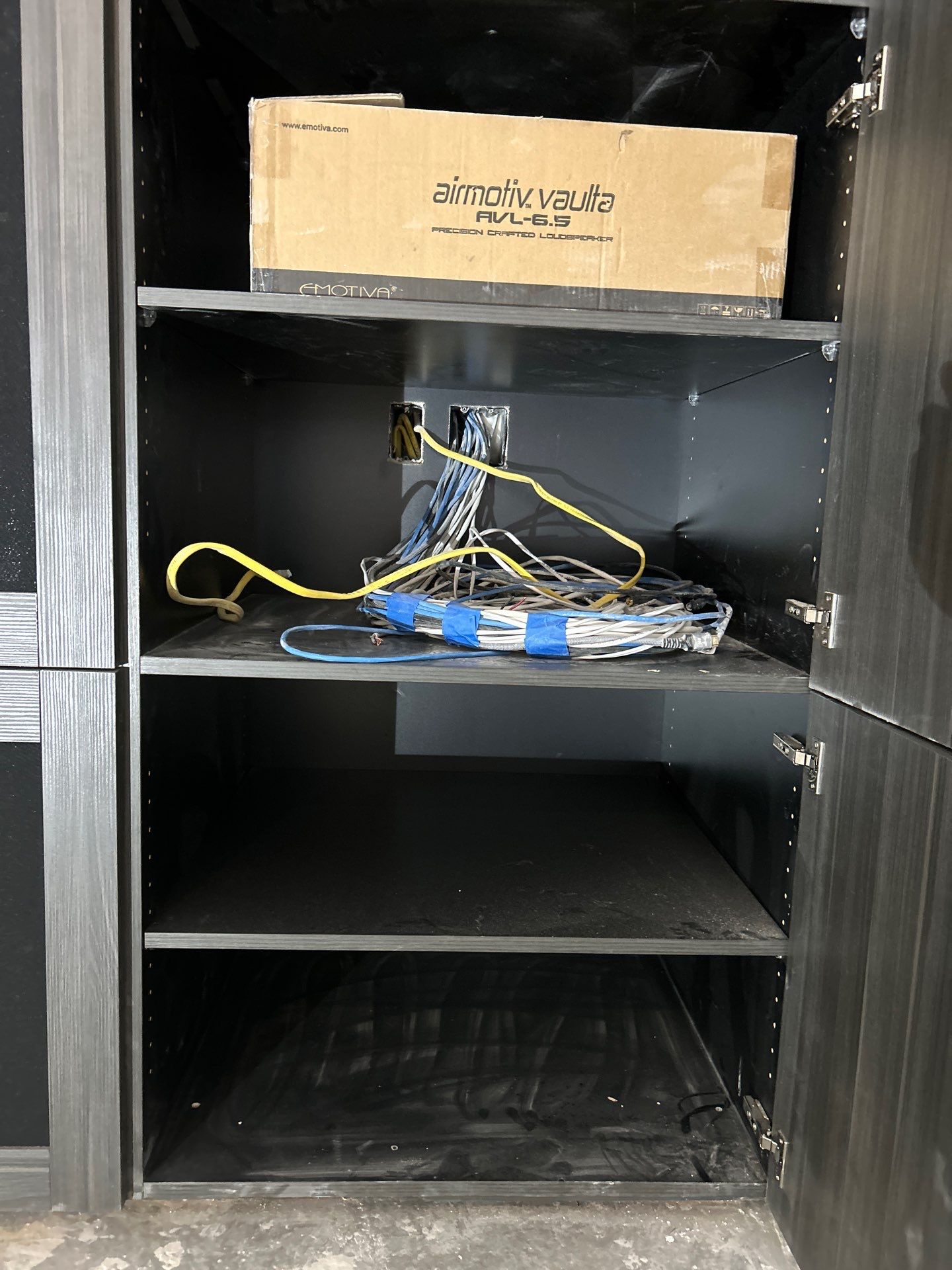 Denver Kitchen, Bath, Home Entertainment, and Closet Install by Concept 32, Inc.