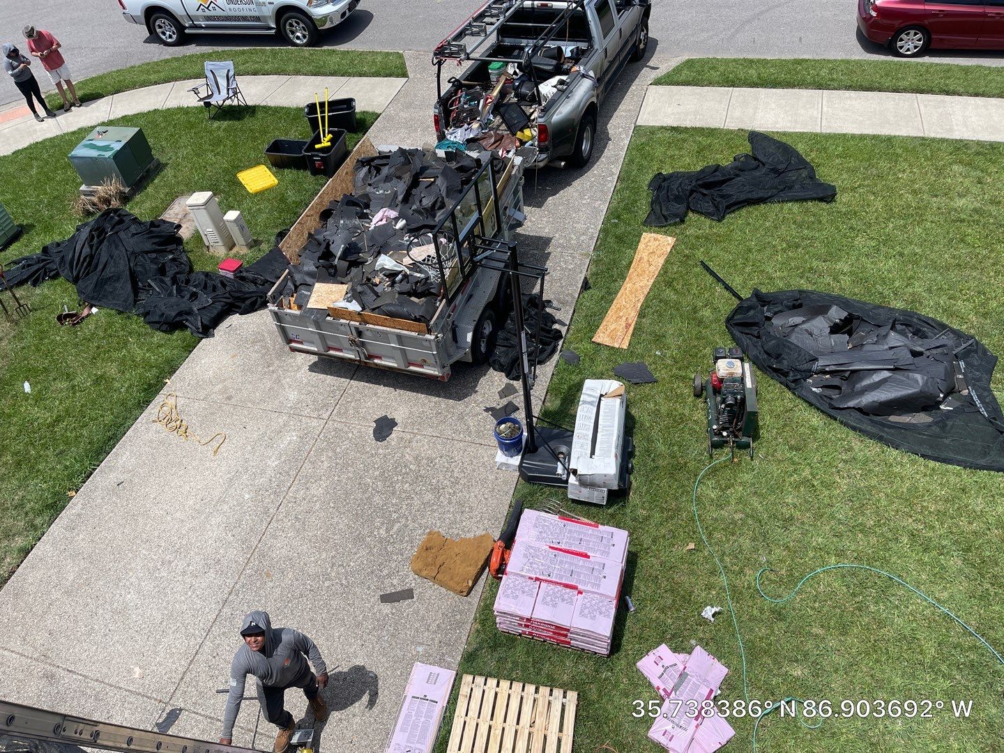 Residential Roofing Installation using Owens Corning Oakridge Roofing System by Undersun Roofing 