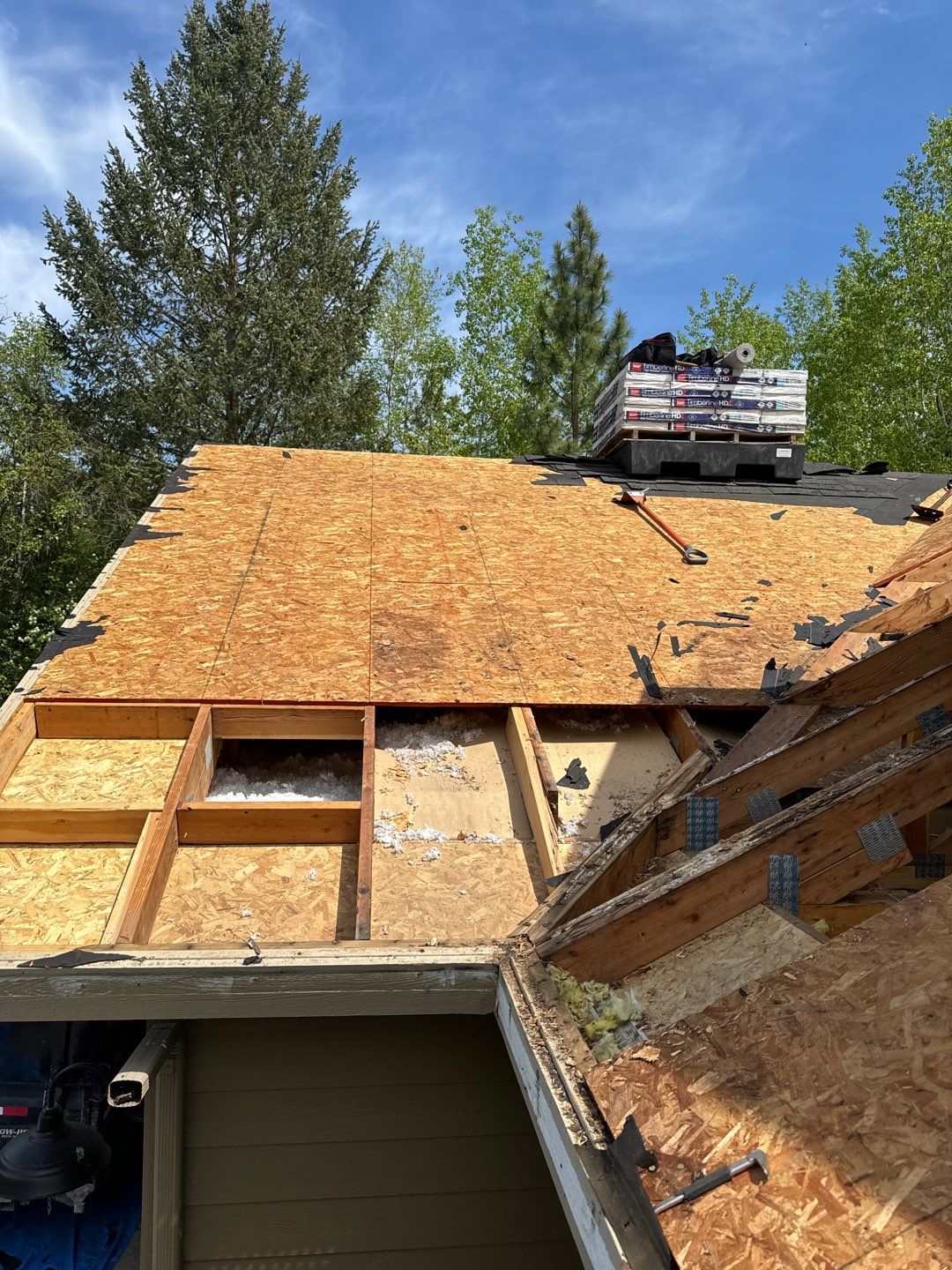 GAF HDZ Charcoal Roof Replacement  by Montana Roofing Solutions