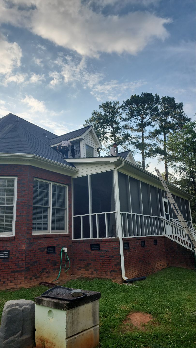 Residential Roofing Installation using Owens Corning® Oakridge Onyx Black by Indigo State Roofing