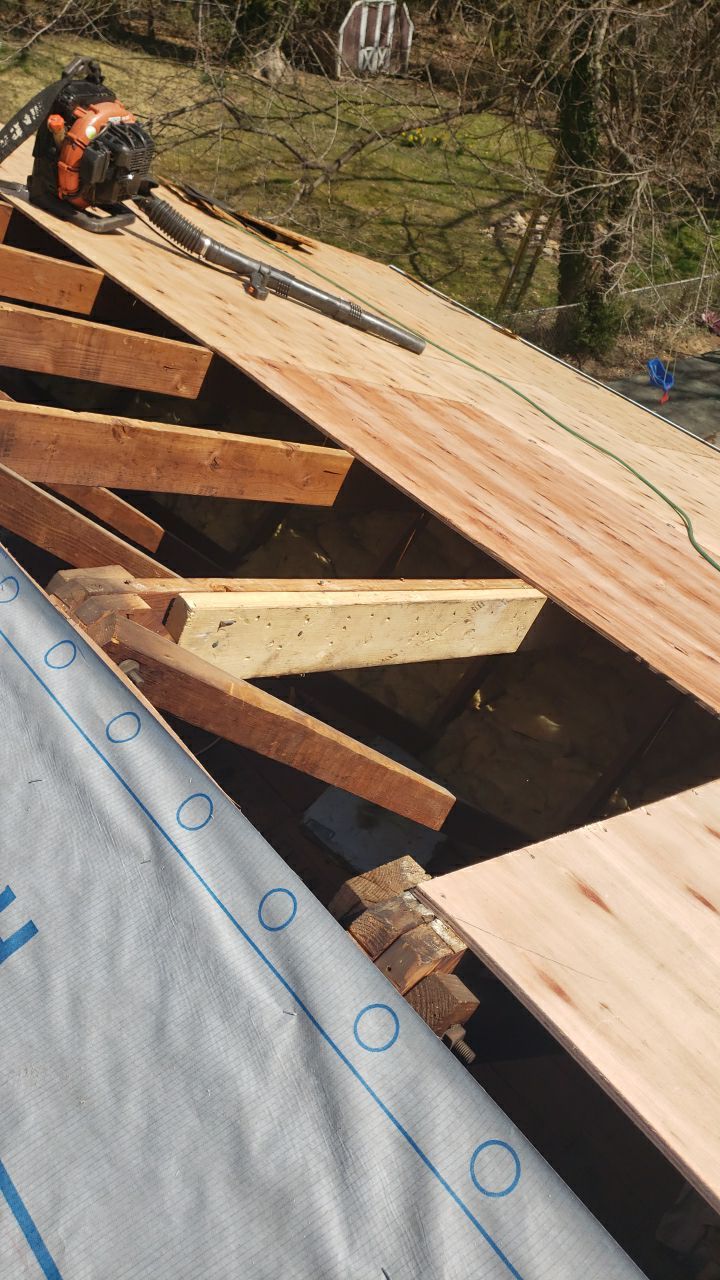 Falls Church - Certainteed Landmark Charcoal Black Roof Project by RM Banning, Inc.