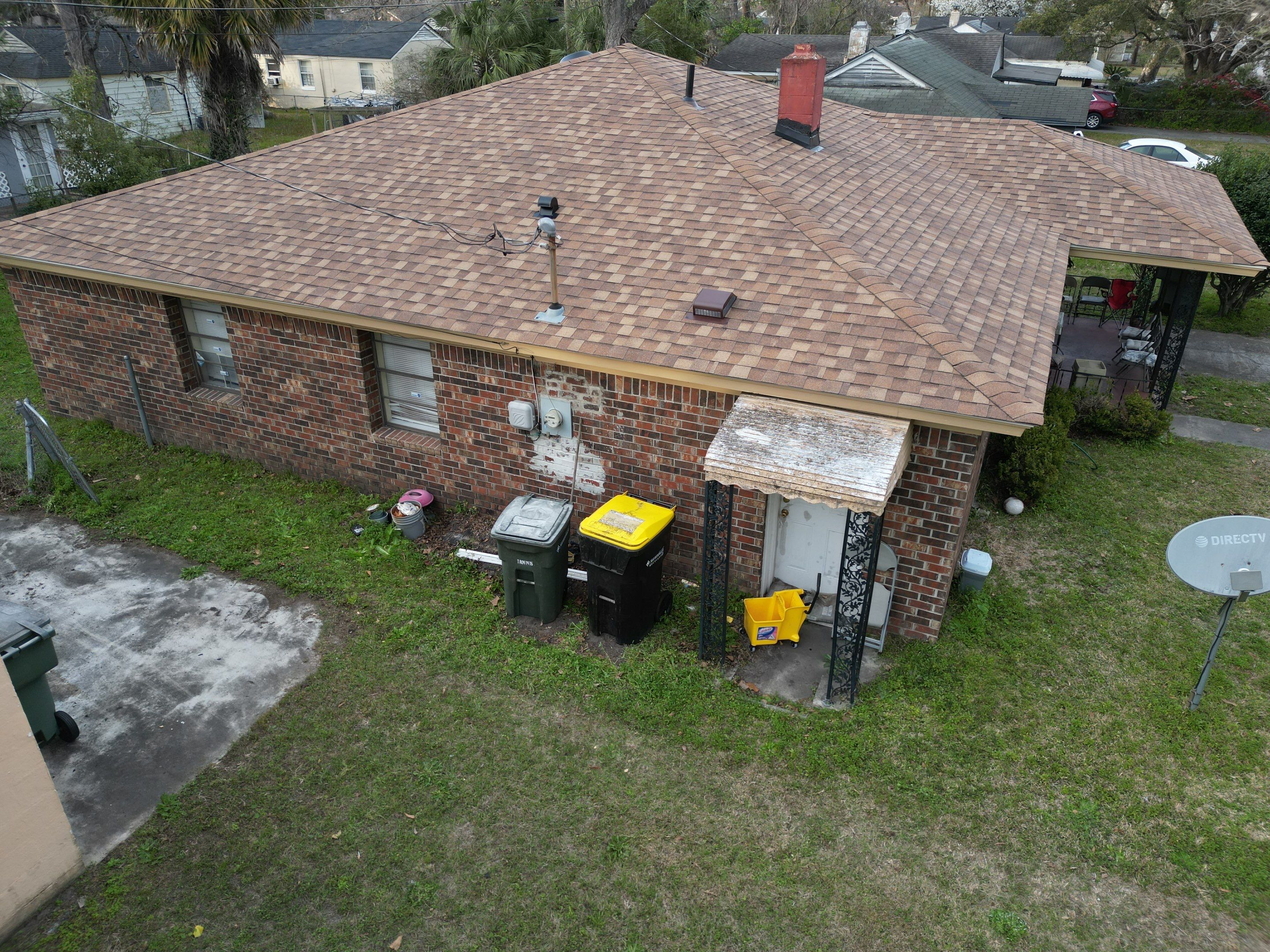 Atlas Pinnacle Pristine: Transforming Residential Roofscapes with Superior Installation by Talya Roofing