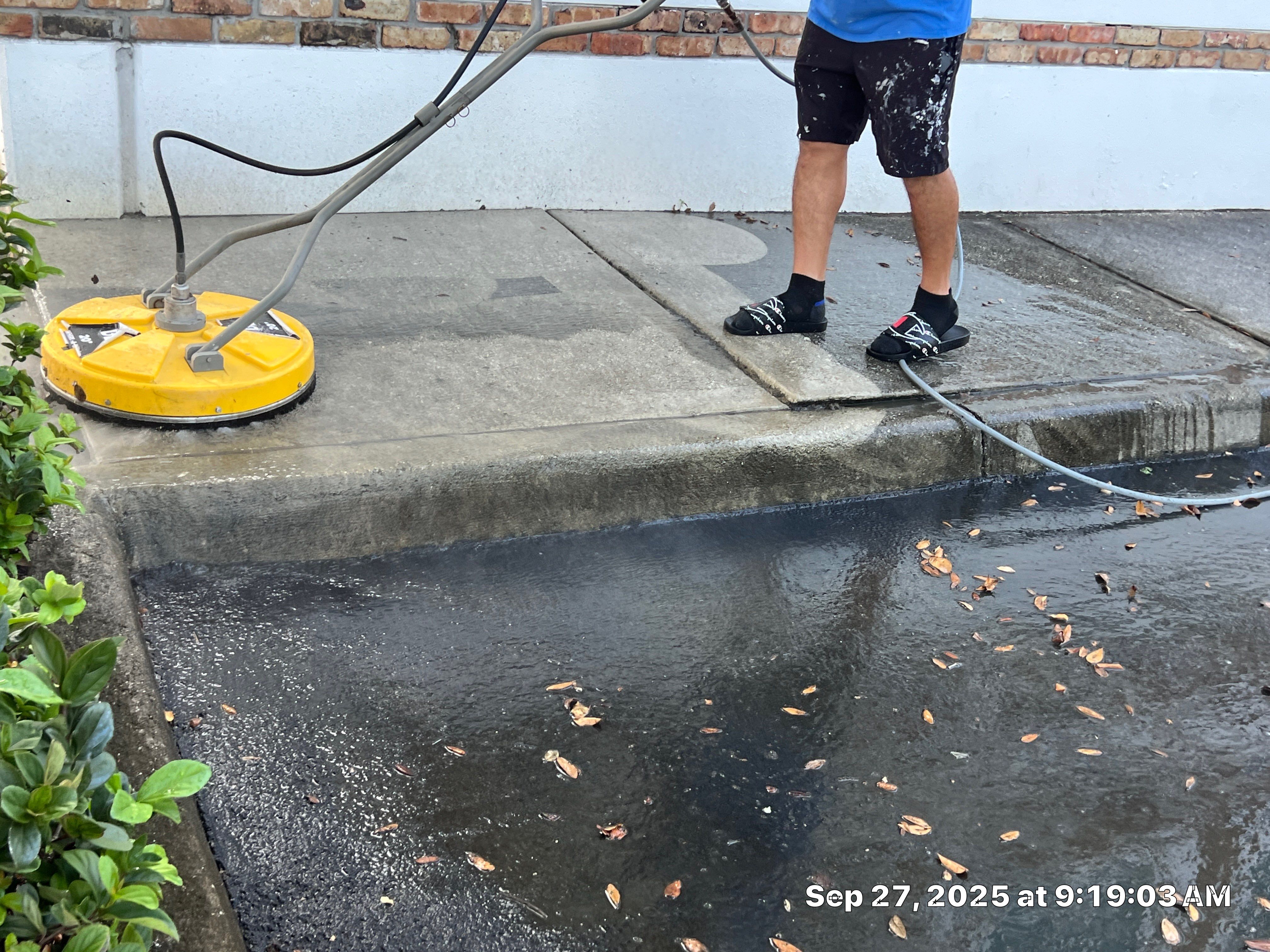 Pressure Washing Commercial Parkland by BKB Pressure Cleaning LLC