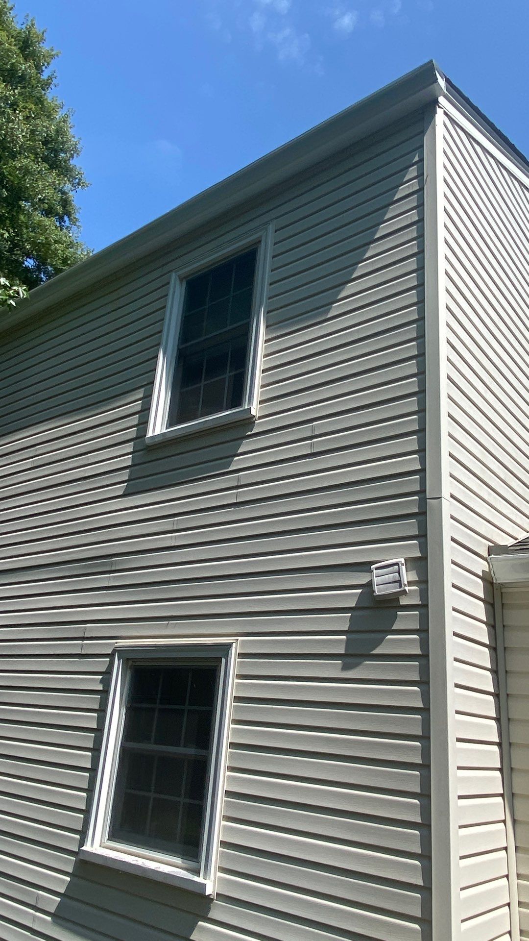 Vienna: Roof Replacement with CertainTeed Landmark Designer Shingles in Weathered Wood by RM Banning, Inc.