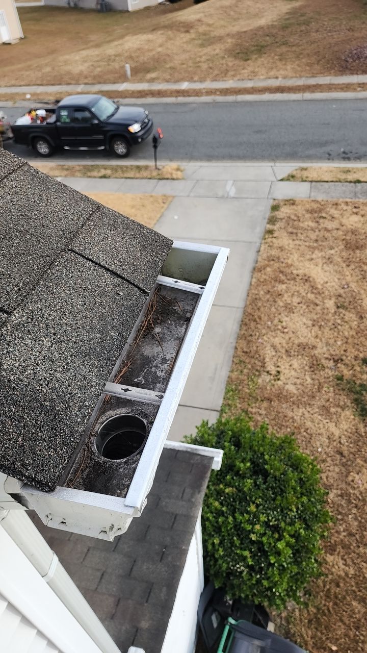 House Wash using cleaner by Power Wash Masters LLC