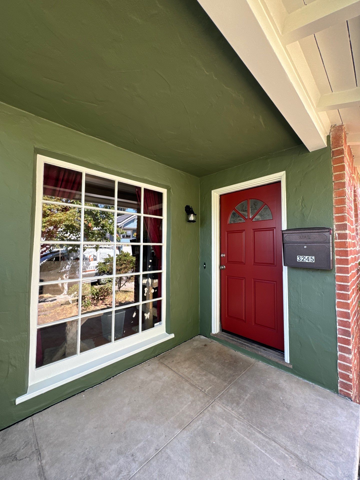 Project in Oakland by Herrera’s Bay Area Painting inc.