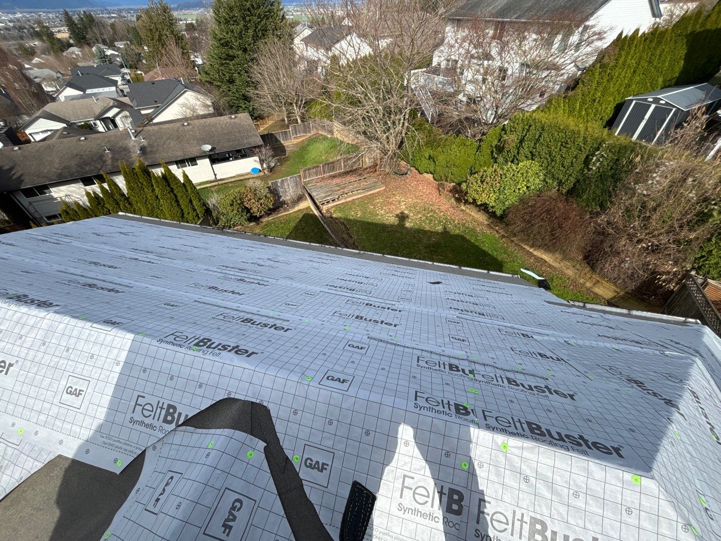 Residential Re-Roof using Timberline HDZ Weatherwood by Top Notch Roofing Inc