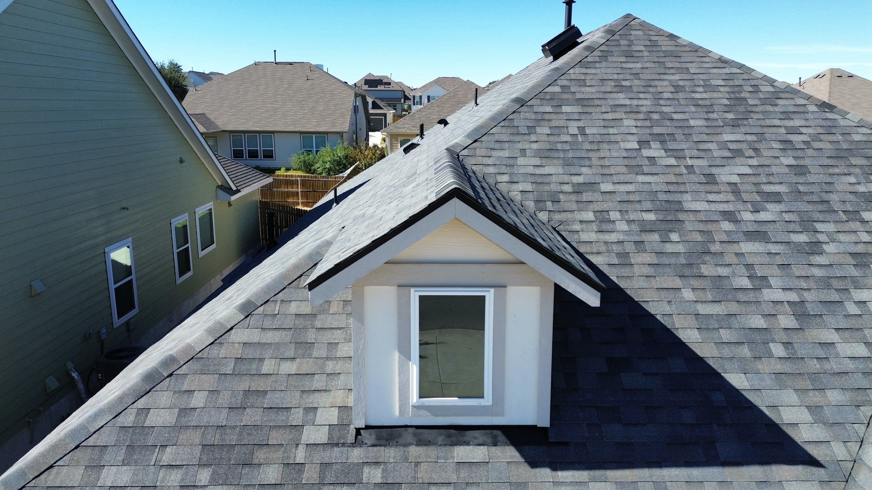 Malarkey Vista AR – Storm Grey Roof + Solar Attic Fan | Leander, TX Installation by Kstylez Roofing & Construction