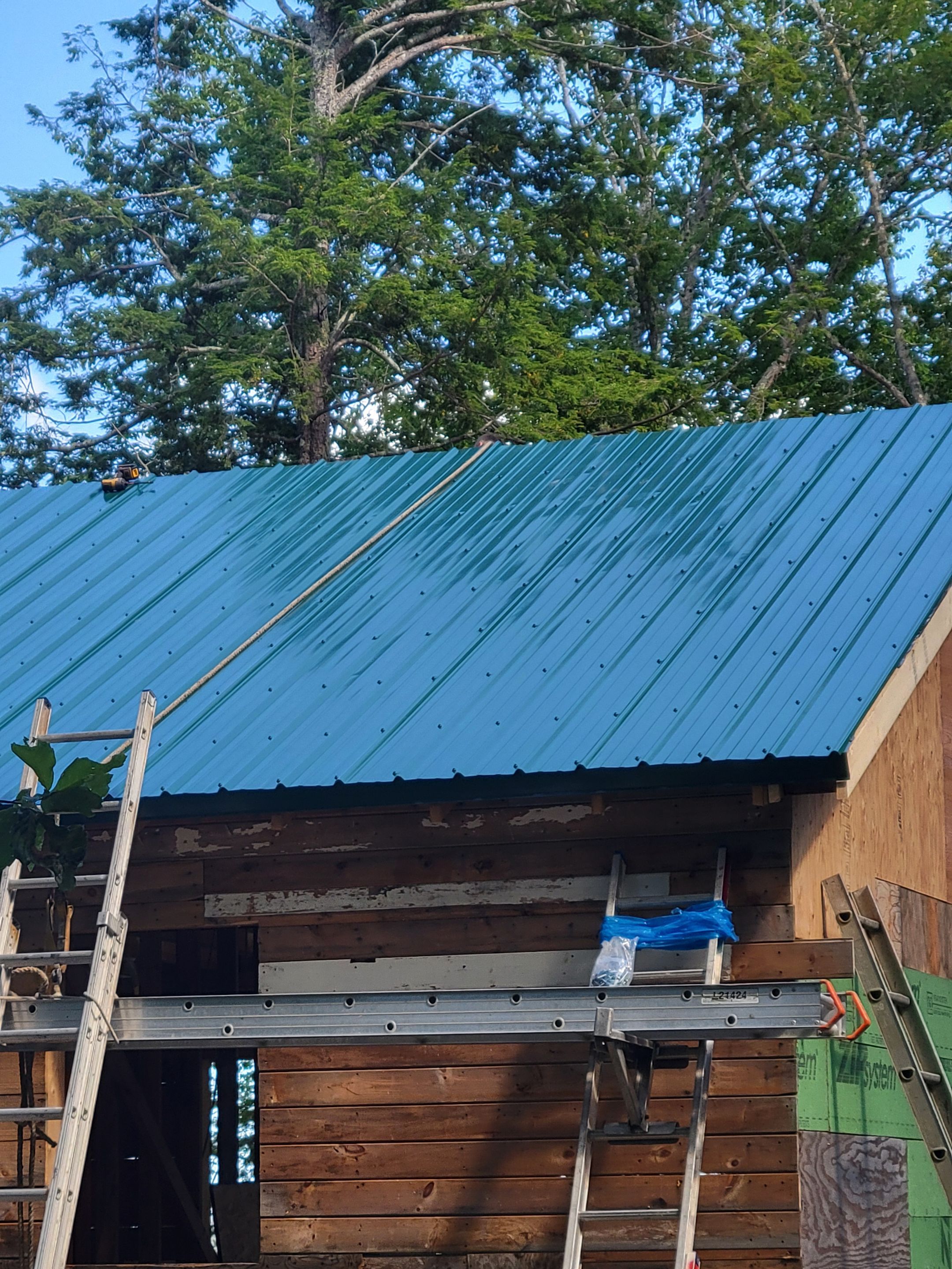 New Metal Roof using All Thats Metal 29g Currigated  by The B.A.R Roofing