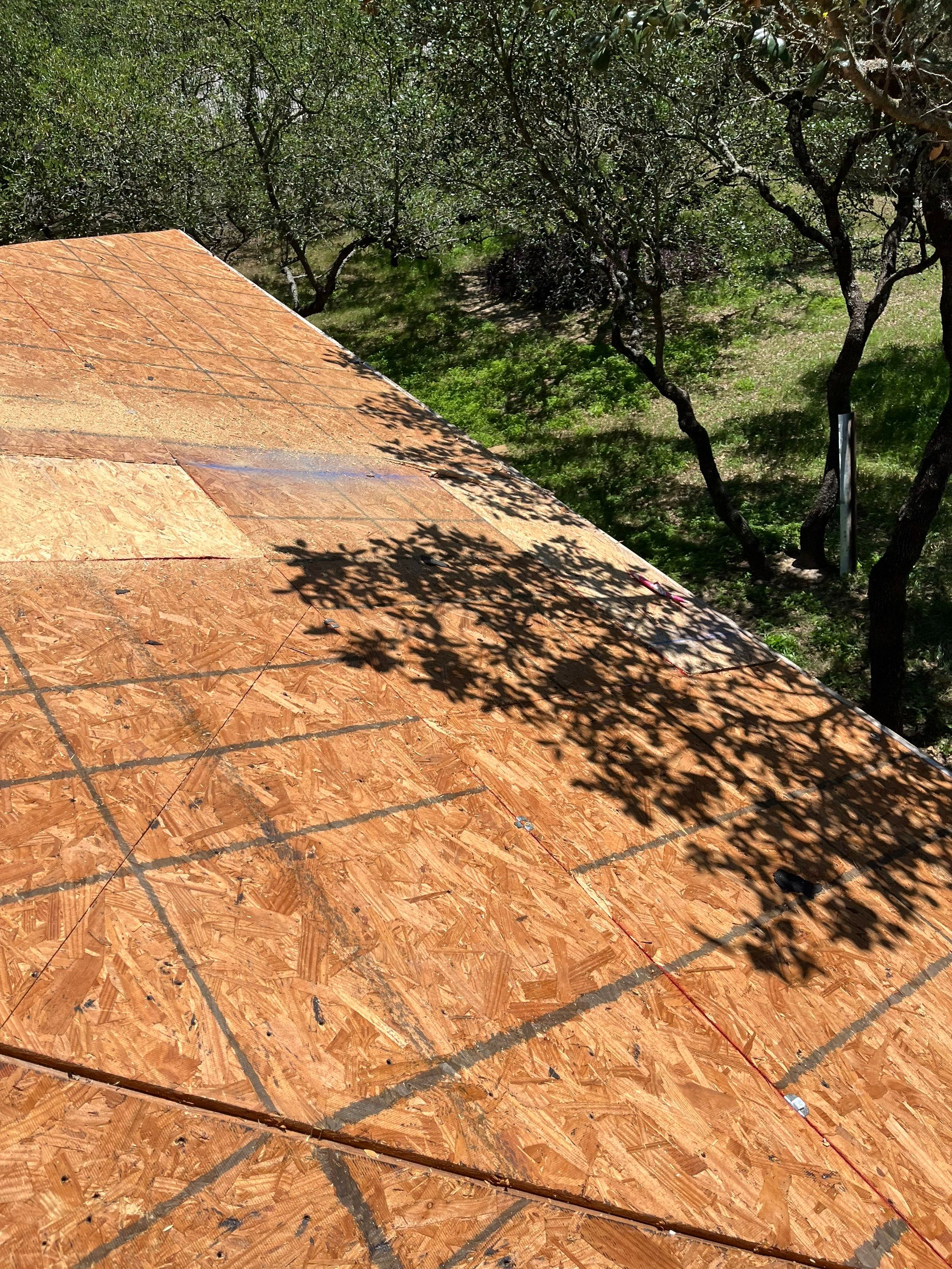 Residential Roof Replacement using Owens Corning 30 year Architectural Shingles by Premier Roofing and Contracting