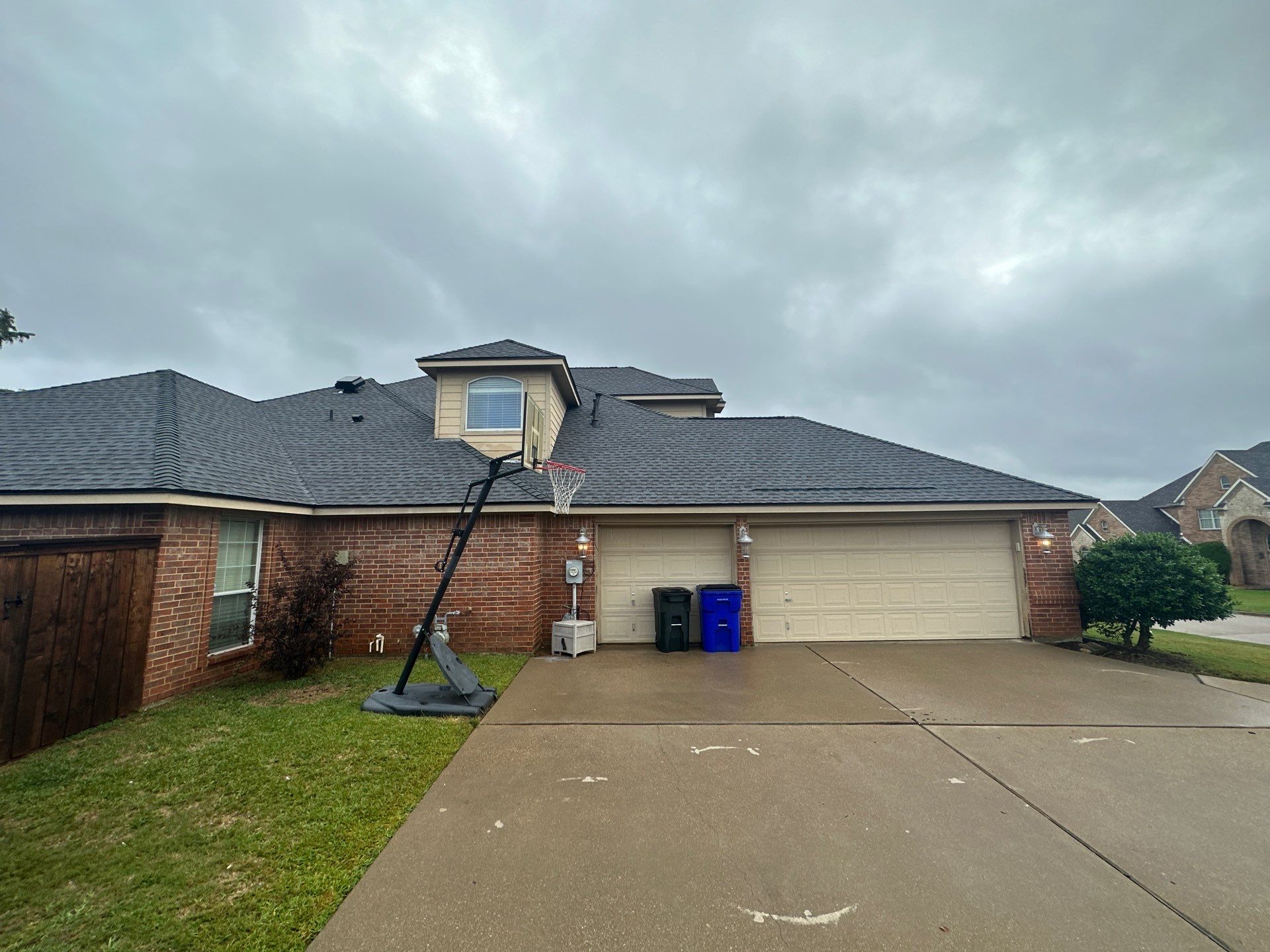 Full Roof Replacement in Mansfield Texas - GAF MasterElite Golden Pledge 25 year Warranty by First United Roofing & Construction