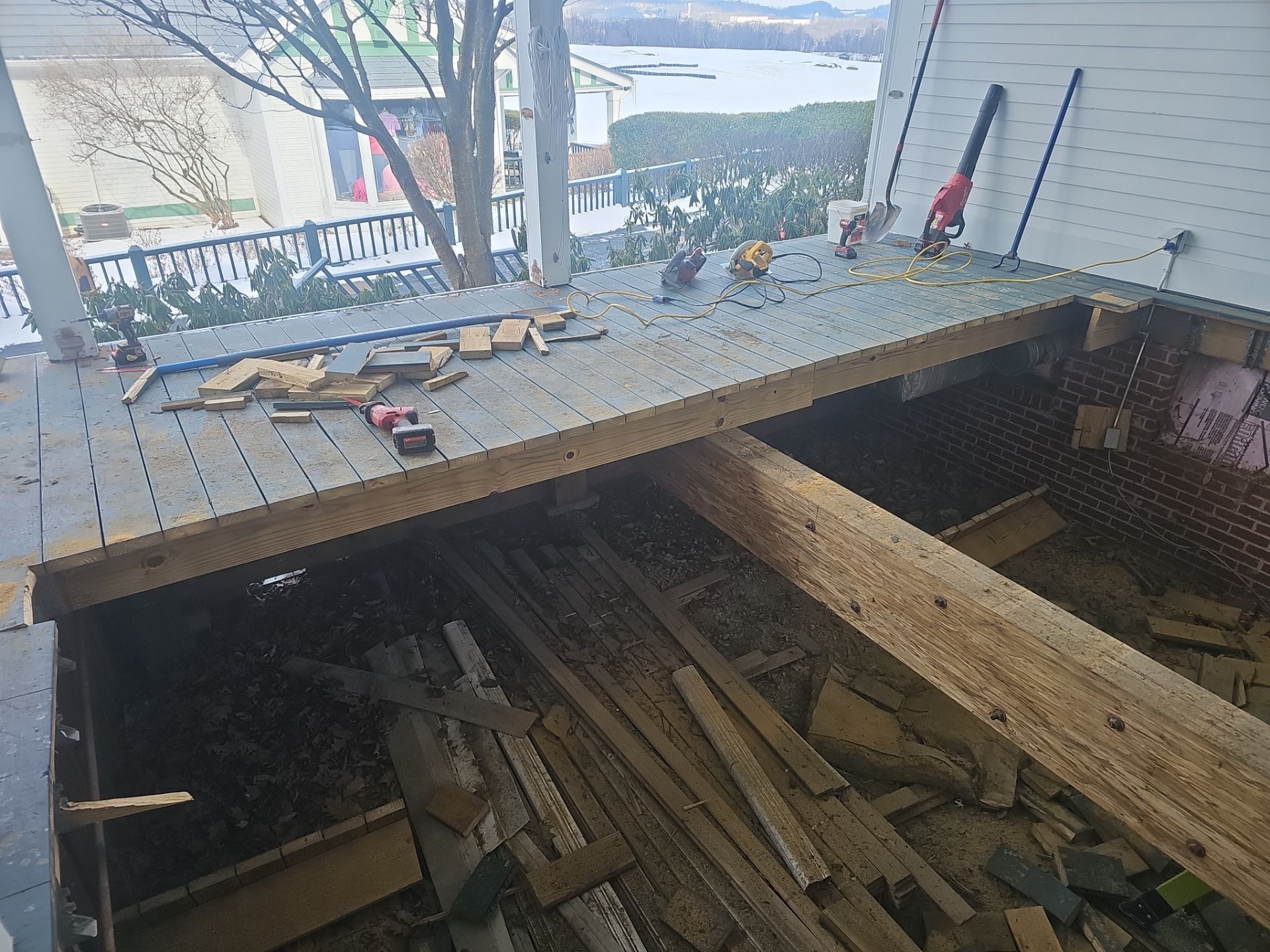 Oakmont Country Club Deck Build by Cousins Roofing Siding & Decks