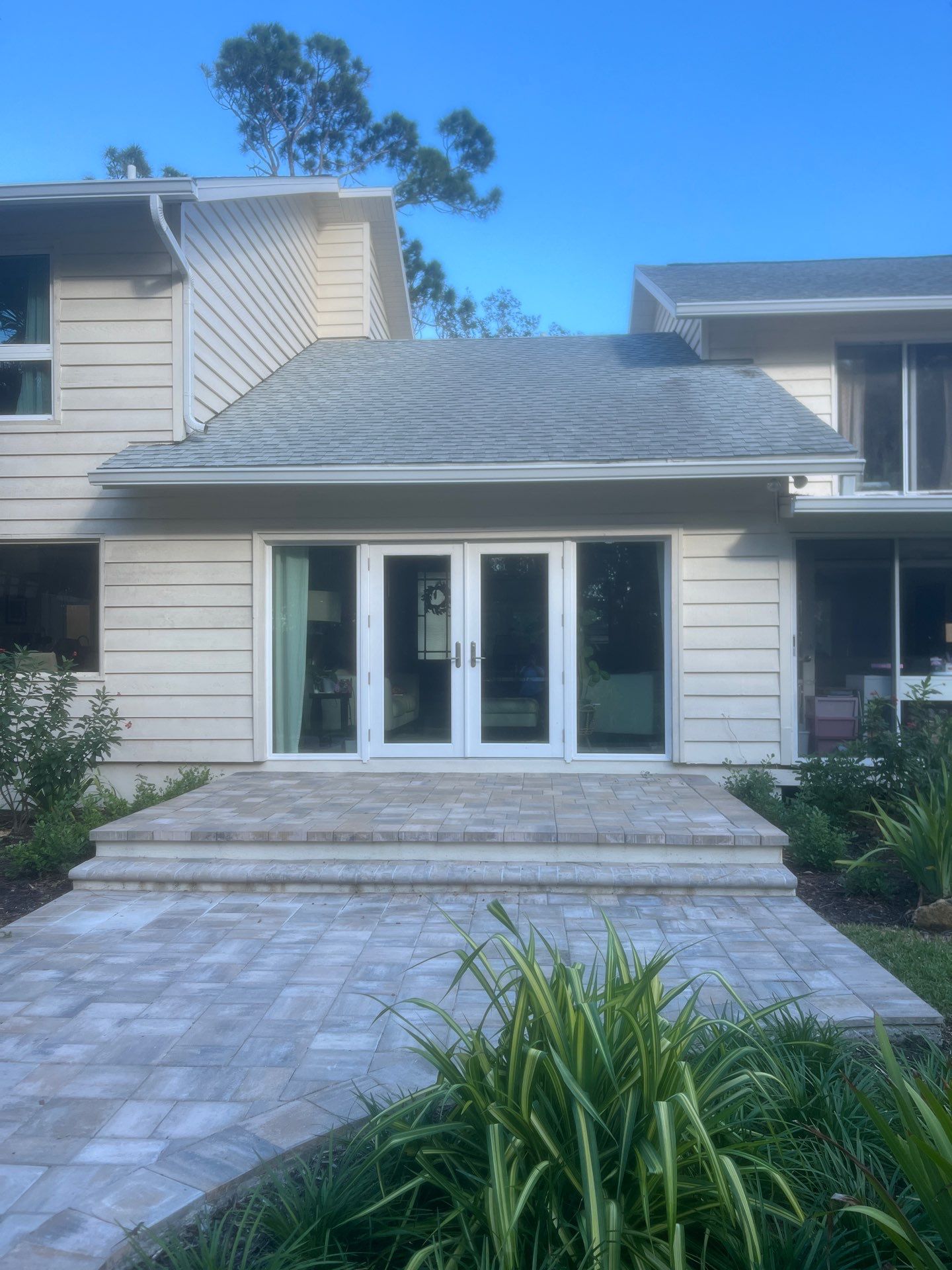 White 6-Inch Seamless Gutters Installation in Sarasota FL by Gutter Professors