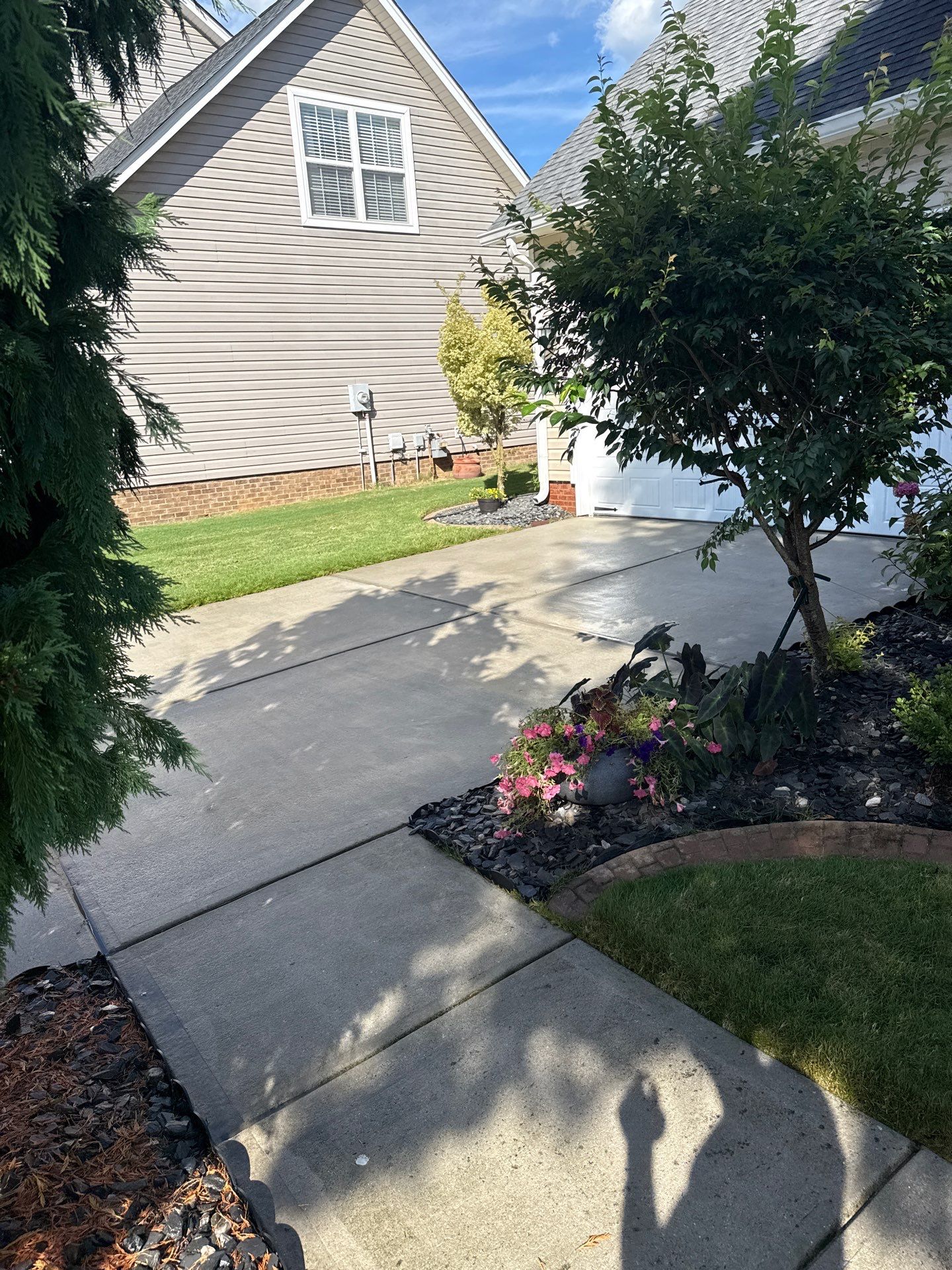 Concrete Driveway using Concrete Sealant by DuraSeal