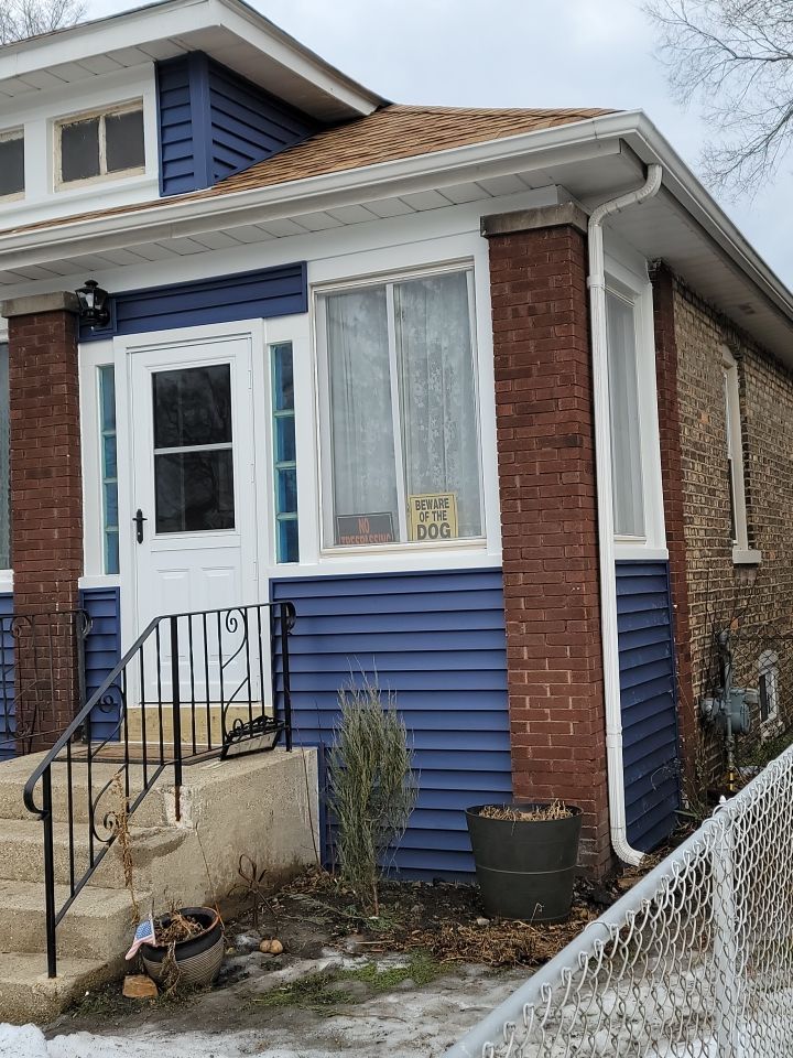 Window Installation using vinyl windows by Kraz Construction