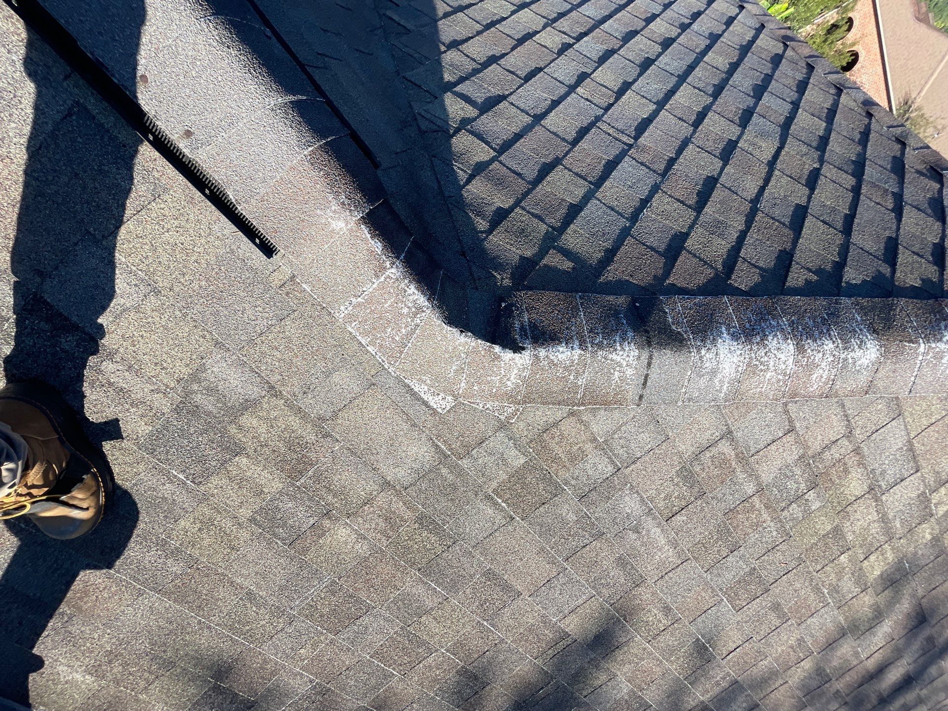 Kingwood Roof Installation using Atlas Pinnacle Pristine by Modern BYLT Roofing & Construction