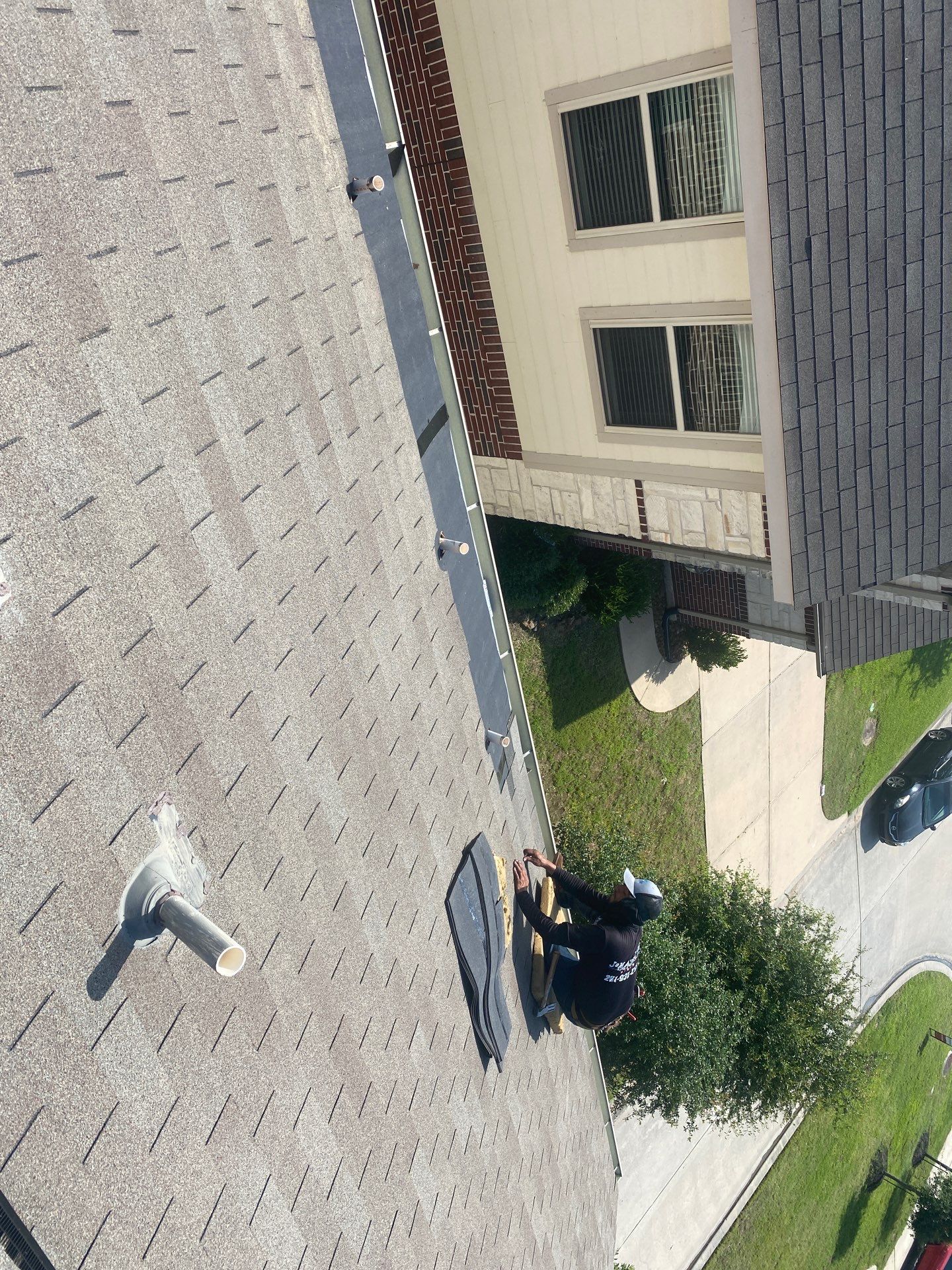Hail Damage using Owen's Corning Duration (Lifetime) Shingles by Roof Repair Company