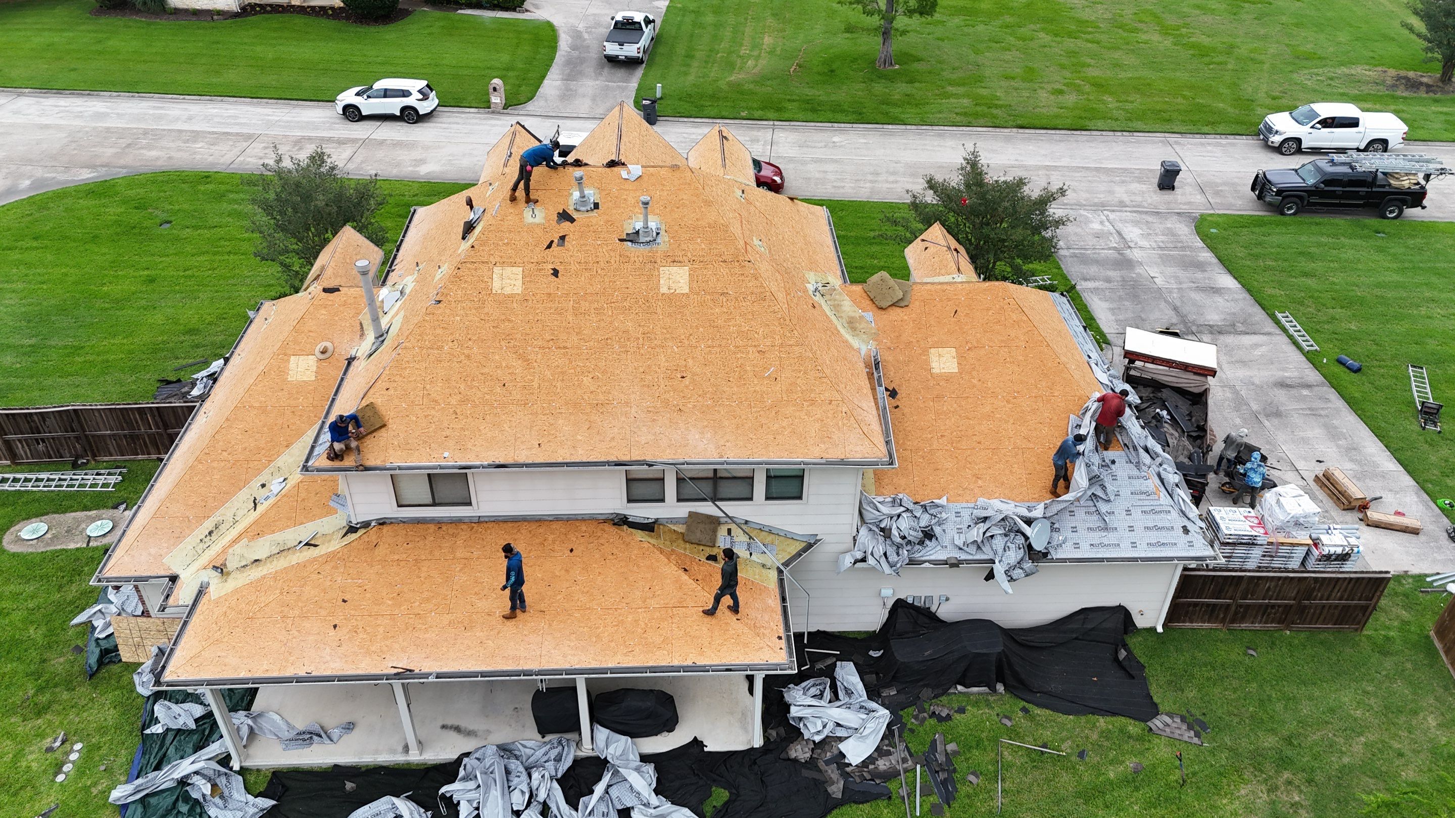 Huffman Roof Installation using Atlas Pinnacle Pristine by Modern BYLT Roofing & Construction