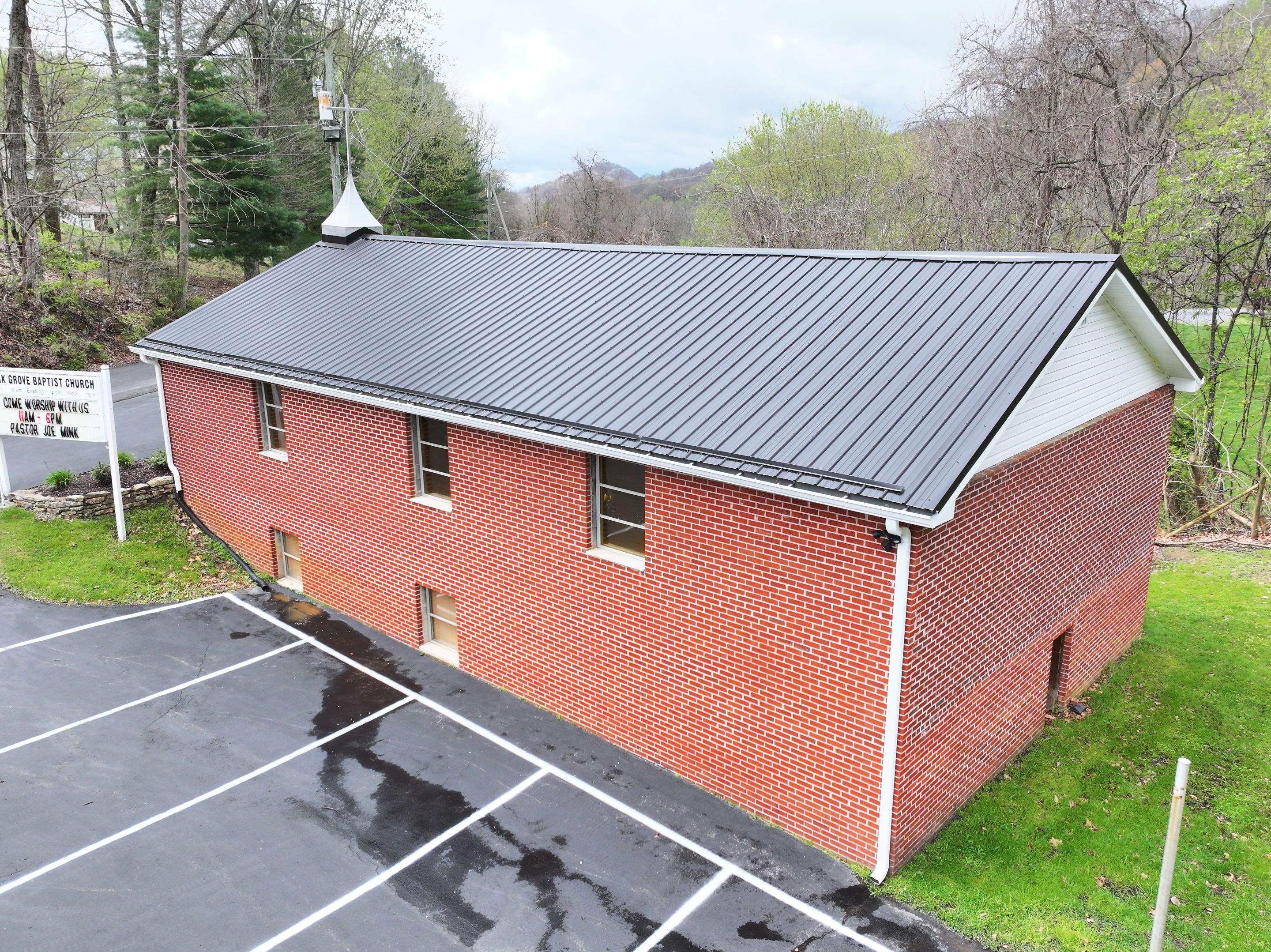 Oak Grove Baptist Church by Omnia Roofing