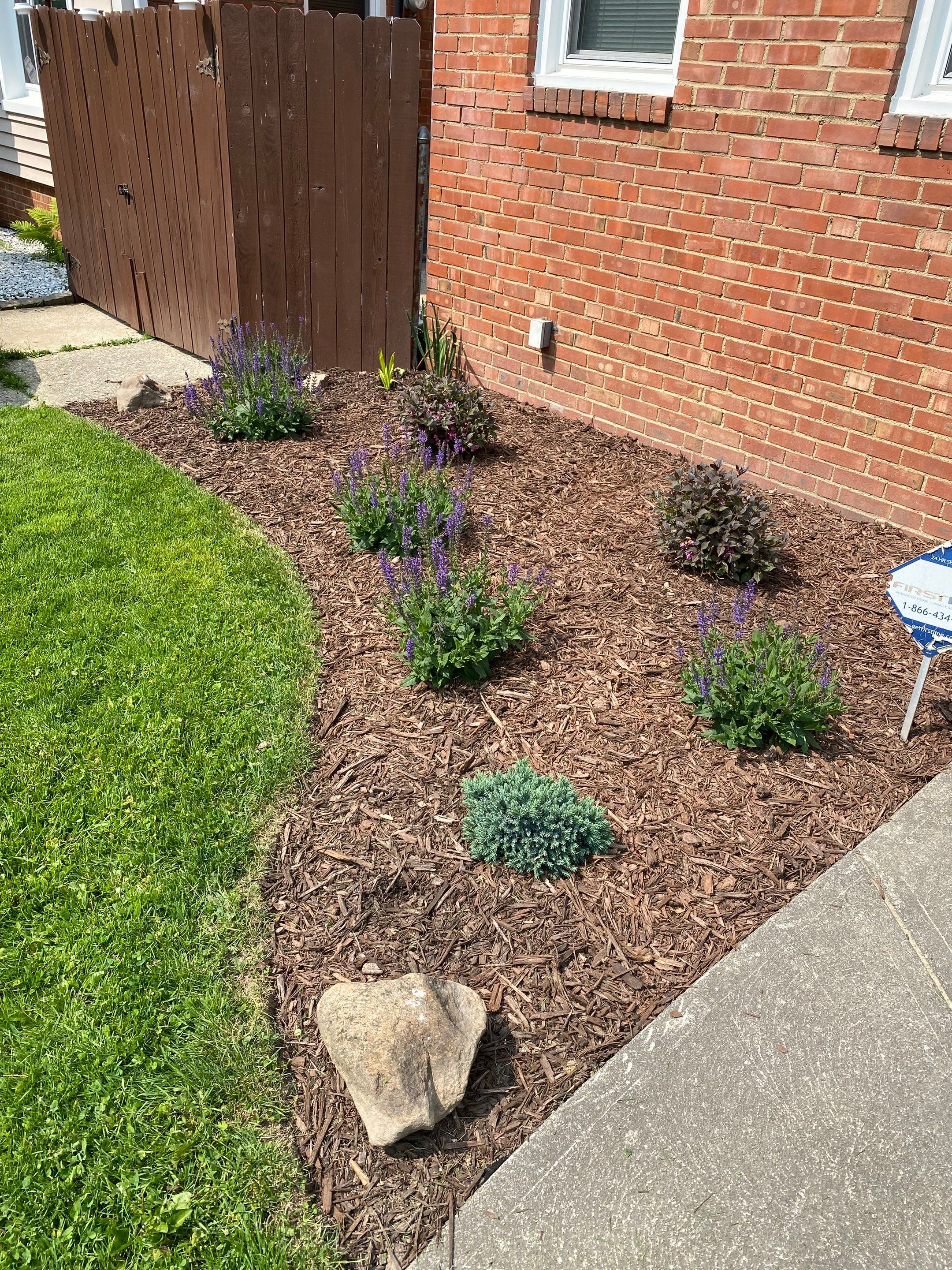 Front Bed Install by Elm Rose Gardens
