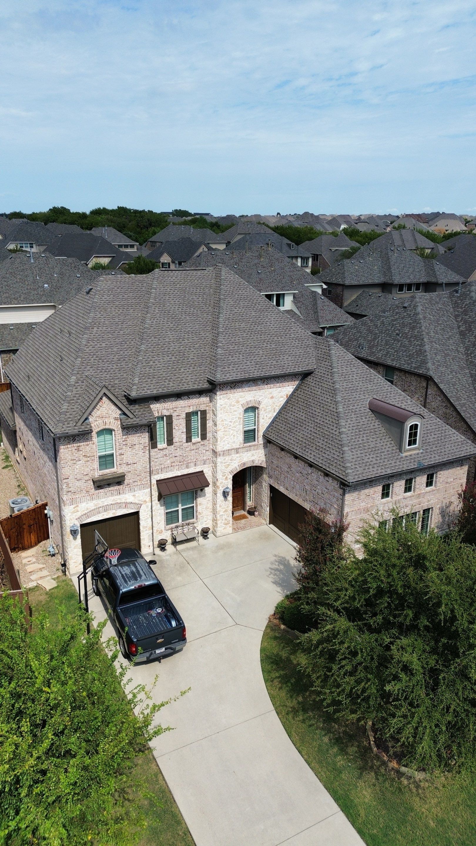GAF HDZ - Weathered Wood by Elite Roofing LLC