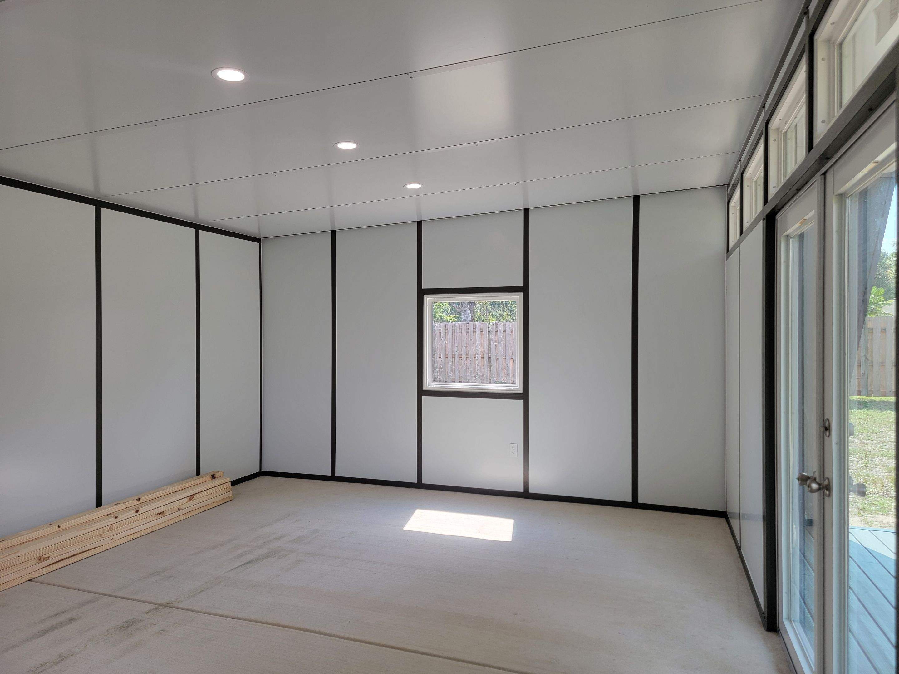Modern Style Blockhouse in Navarre by Titan Sunrooms