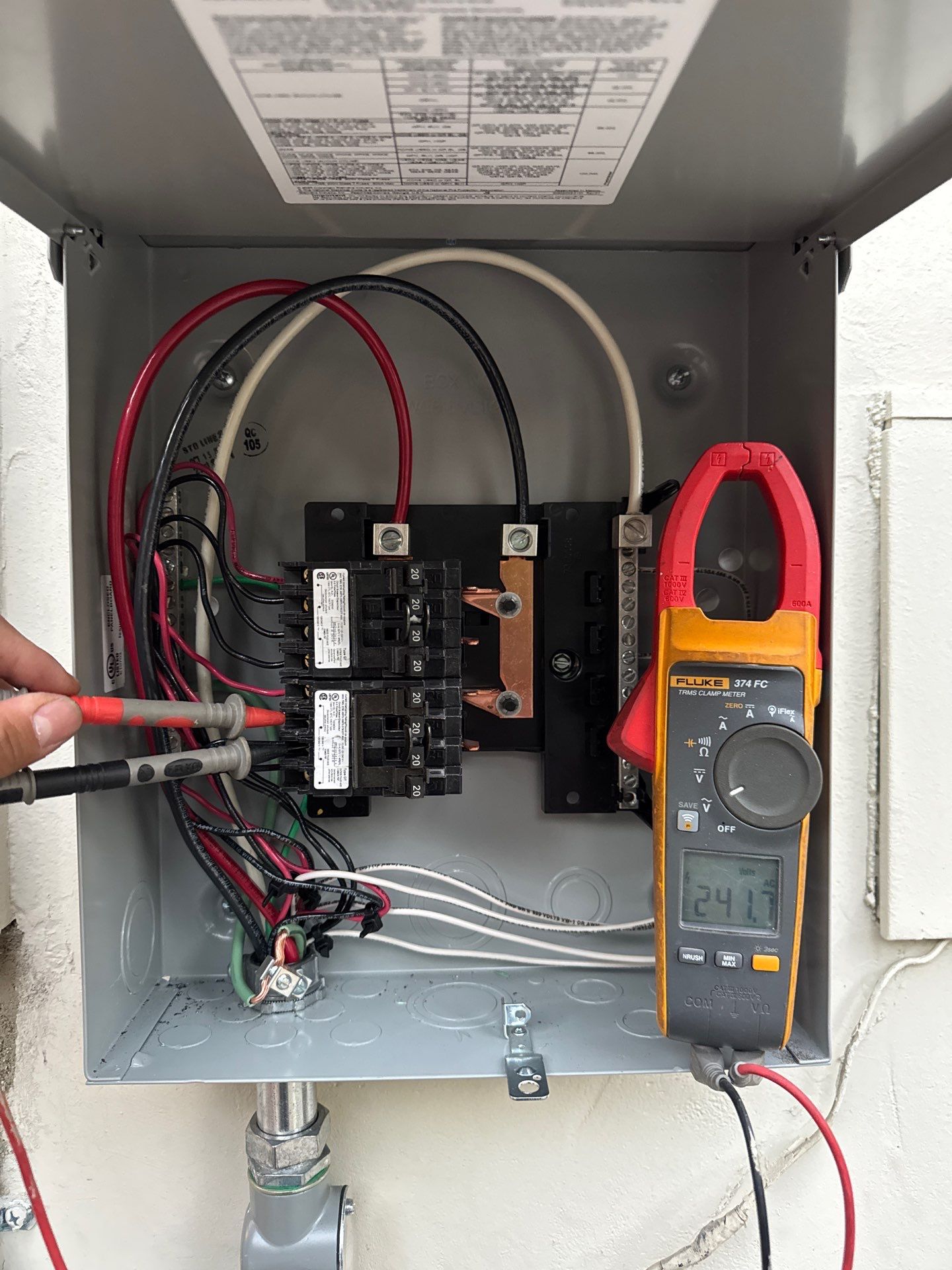 Tesla Powerwall and Solar Panel Installation in La Cañada Flintridge by AWS Solar