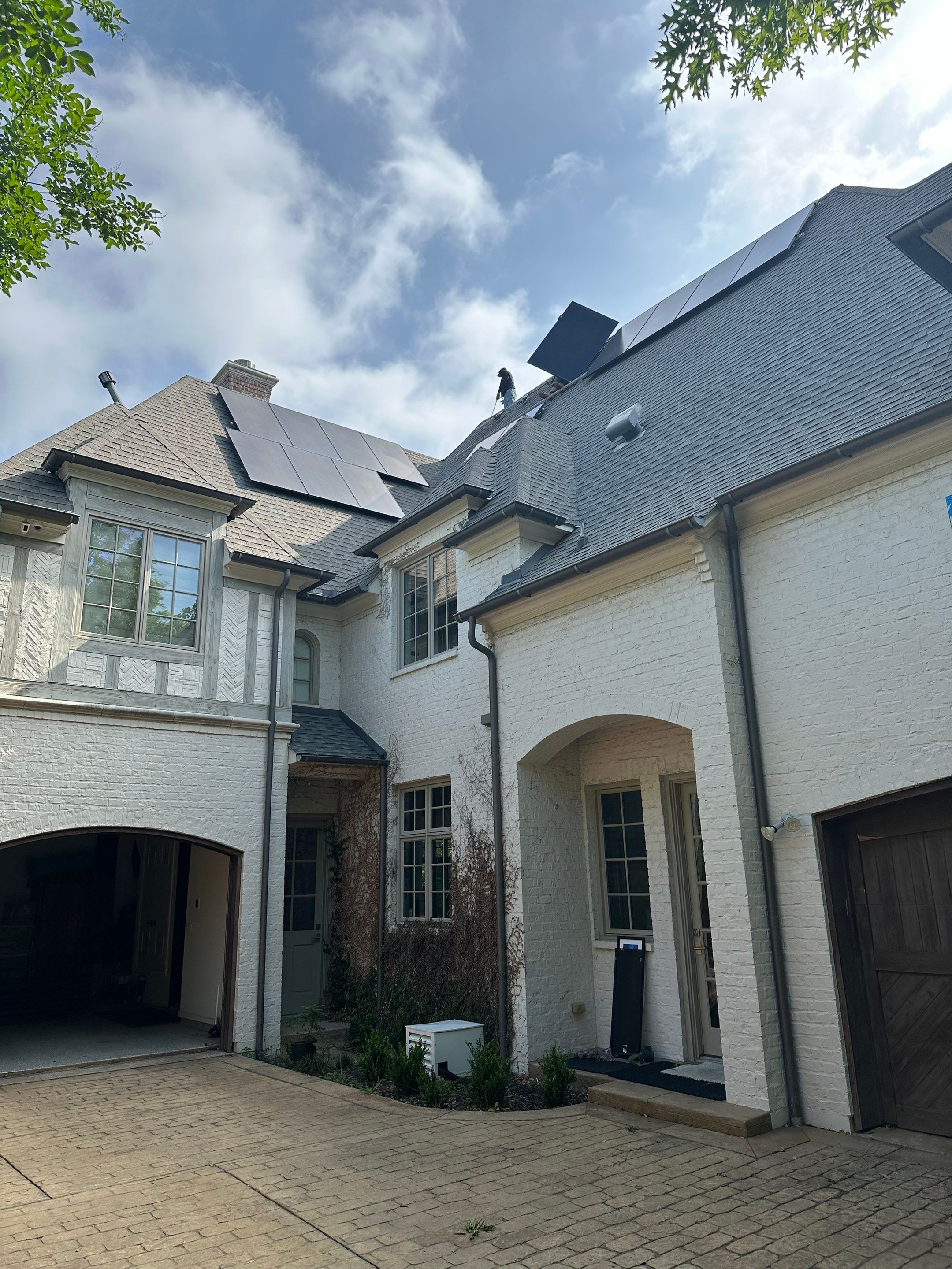 D&R In Dallas Tx by Sunaura Solar