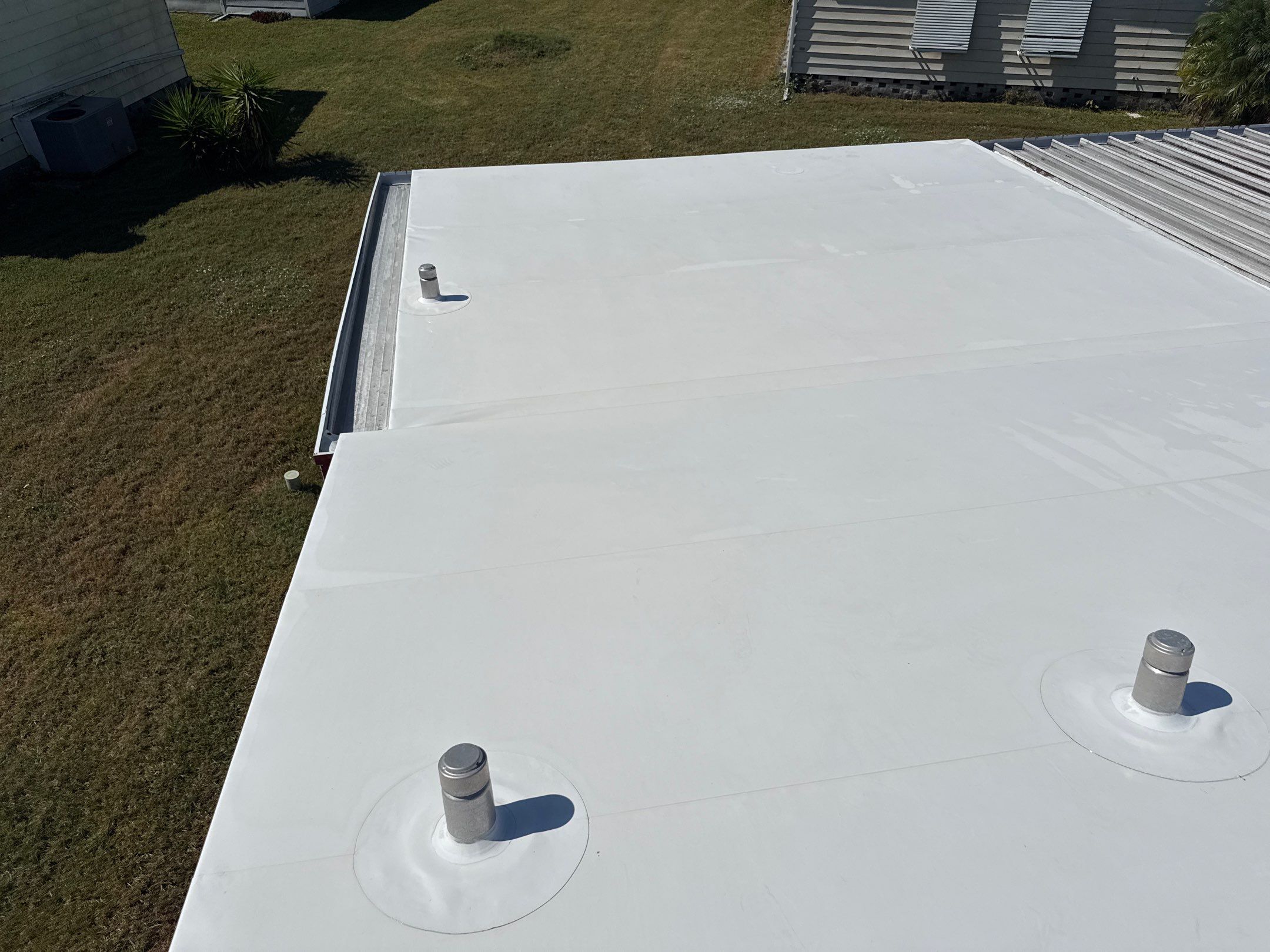 TPO Membrane Mobile Home Roof Cleaning Parrish, FL by Sunshine AquaWash