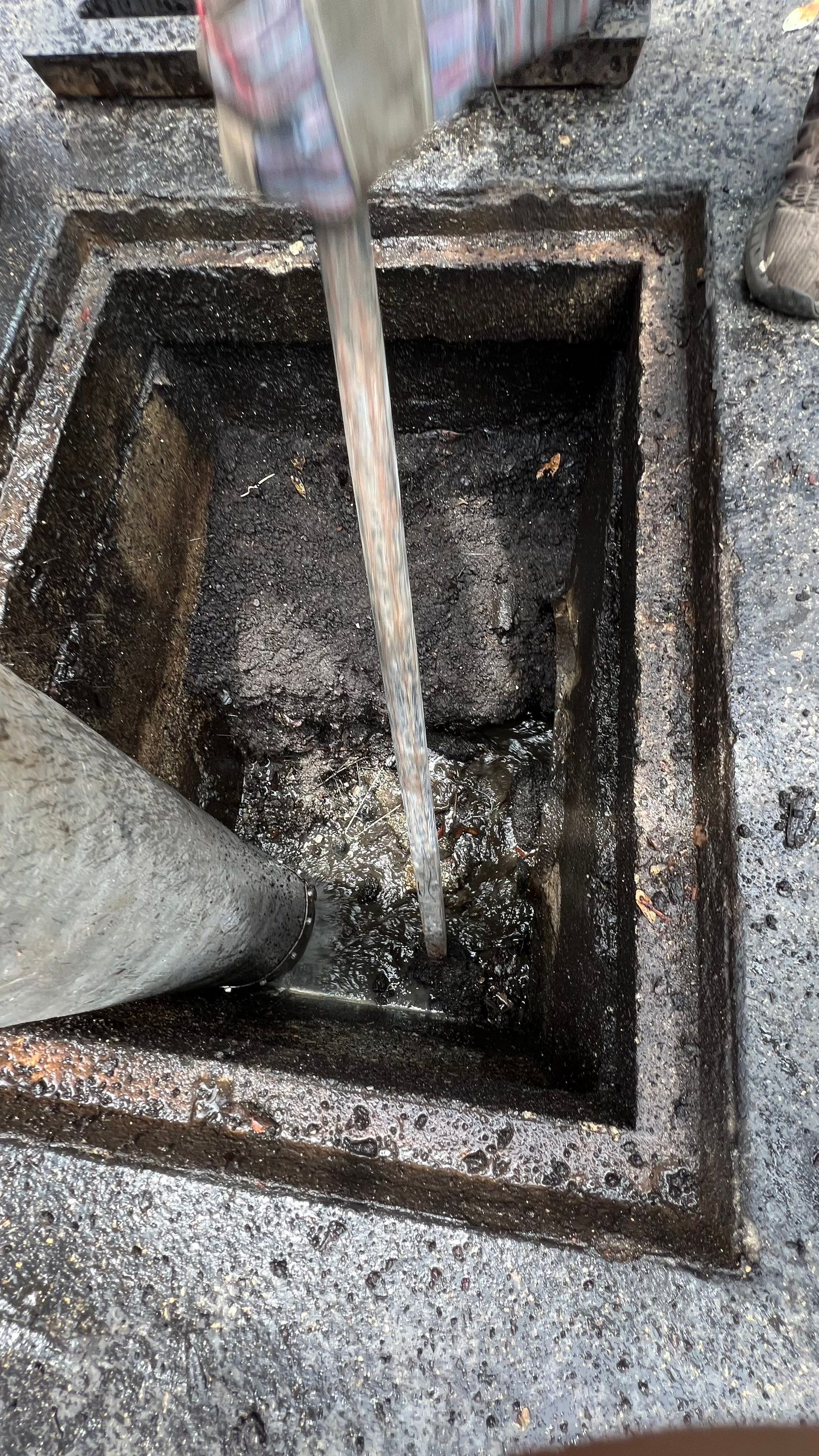 Apartment Complex Storm Water System Cleaning and Maintenance by APS Power & Water