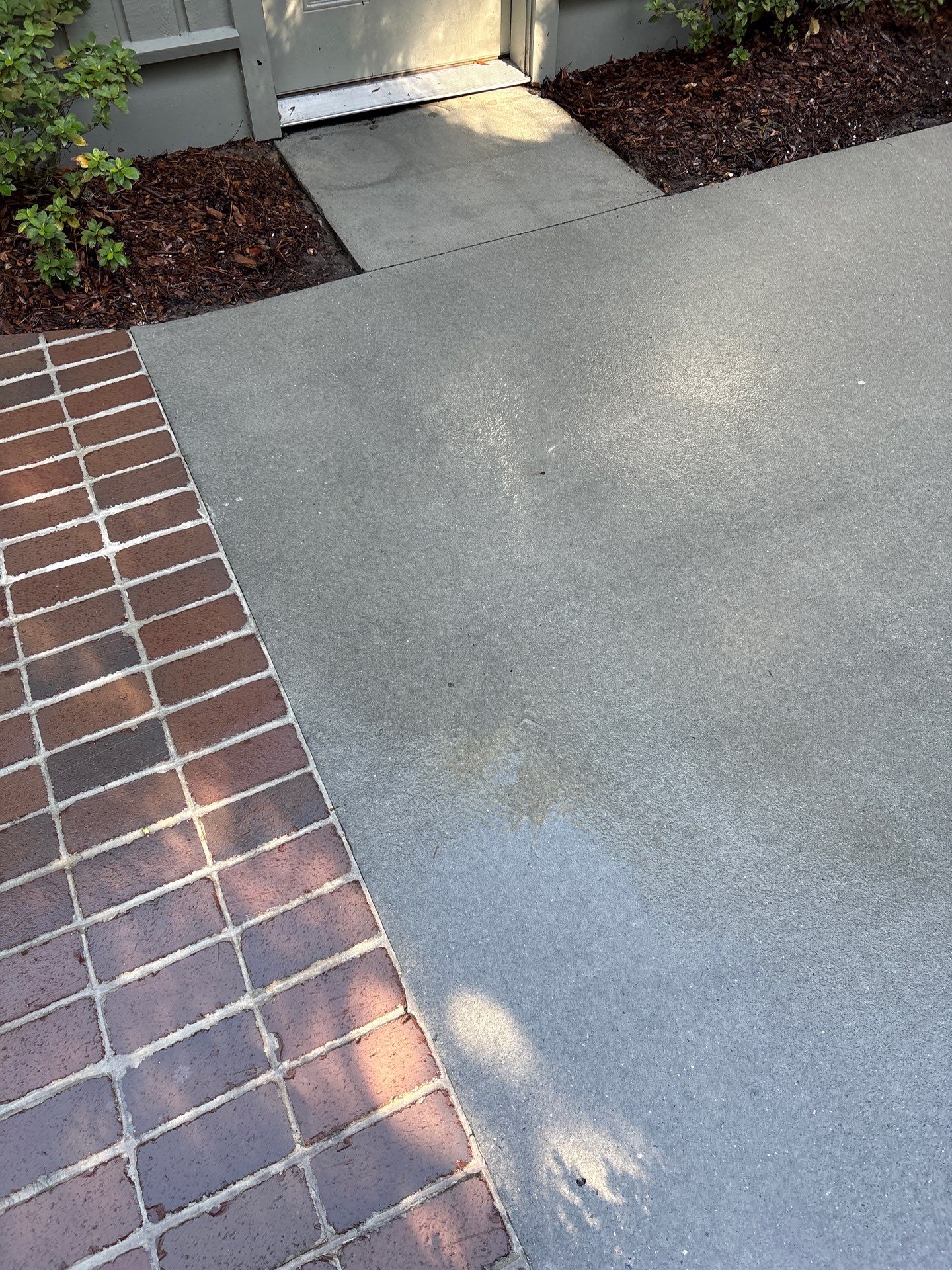 Wood Deck using Wood Sealant by DuraSeal