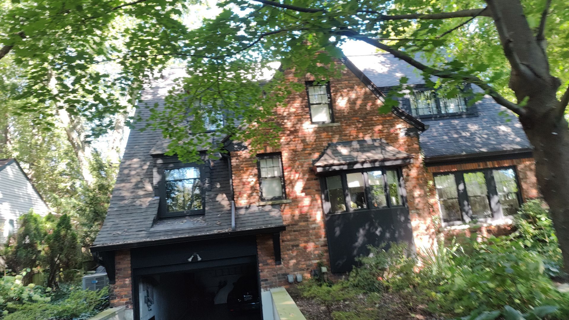 Roof Replacement using Owens Corning Onyx Black by 180 Contractors