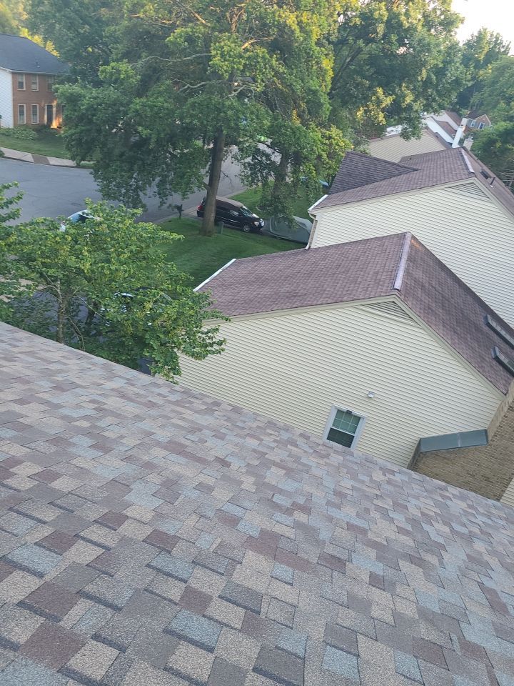 Burke: CertainTeed Landmark Pro Architectural Shingles in Max Def Weathered Wood by RM Banning, Inc.