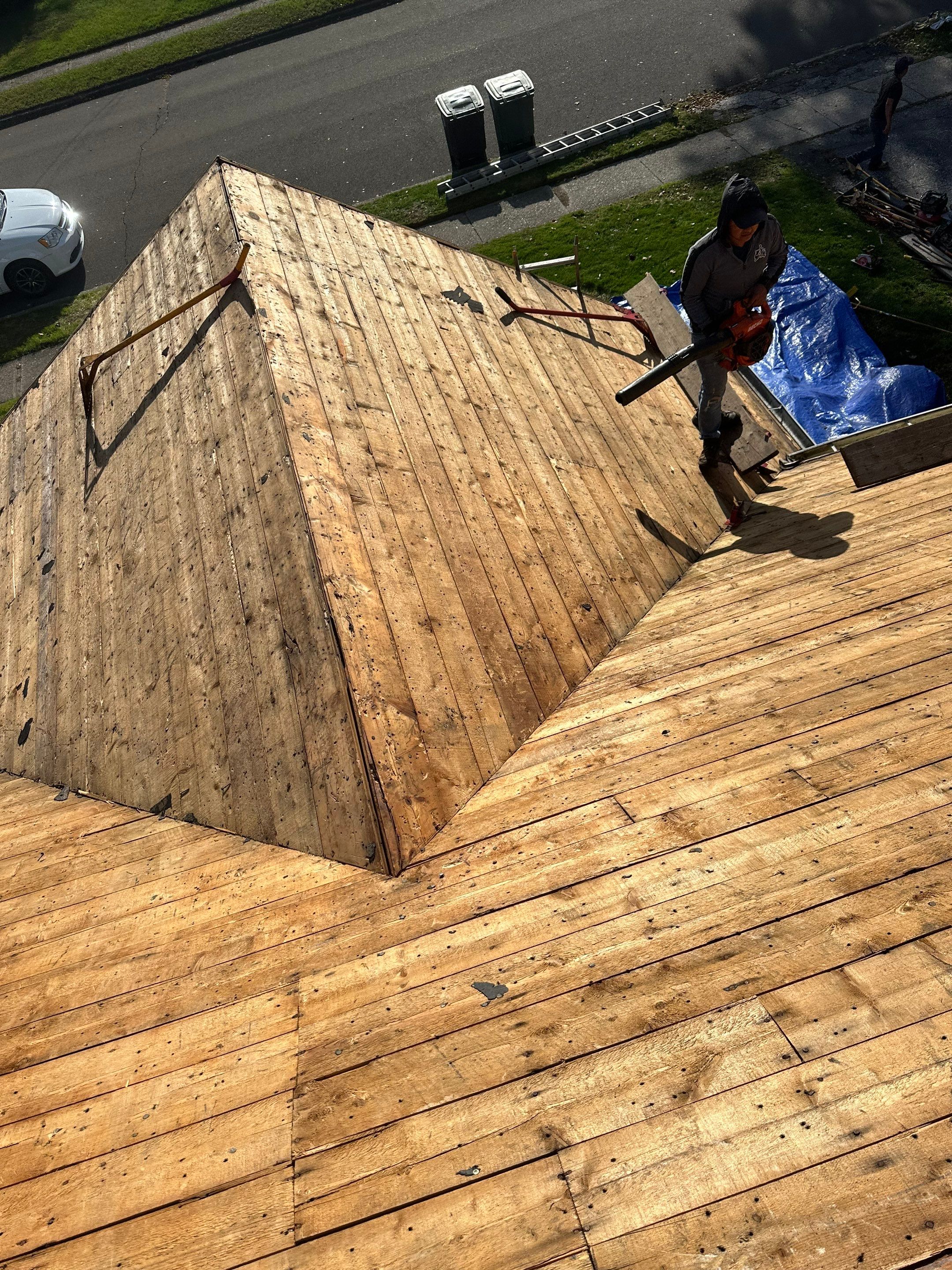 Residential Roofing Installation using Owens Corning TruDefinition Duration AR - Onyx Black & New Siding Install using Certainteed Sterling gray by A Plus Exterior