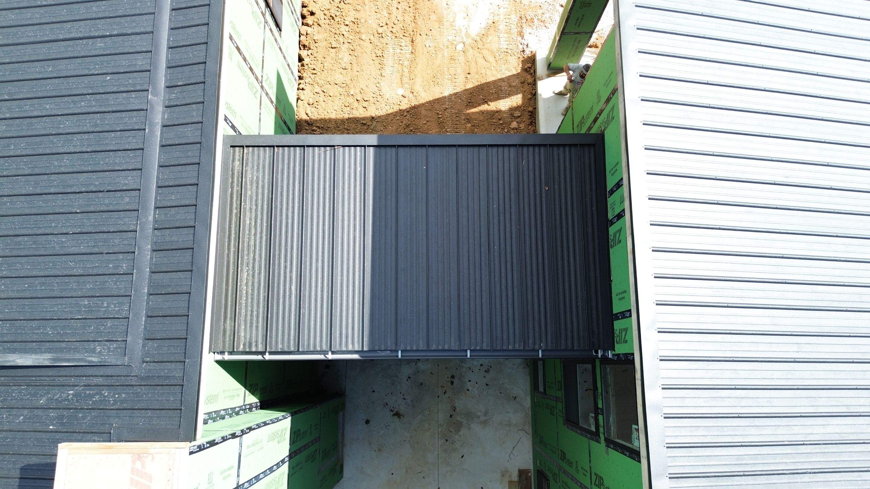 Lot 32 by Omnia Roofing