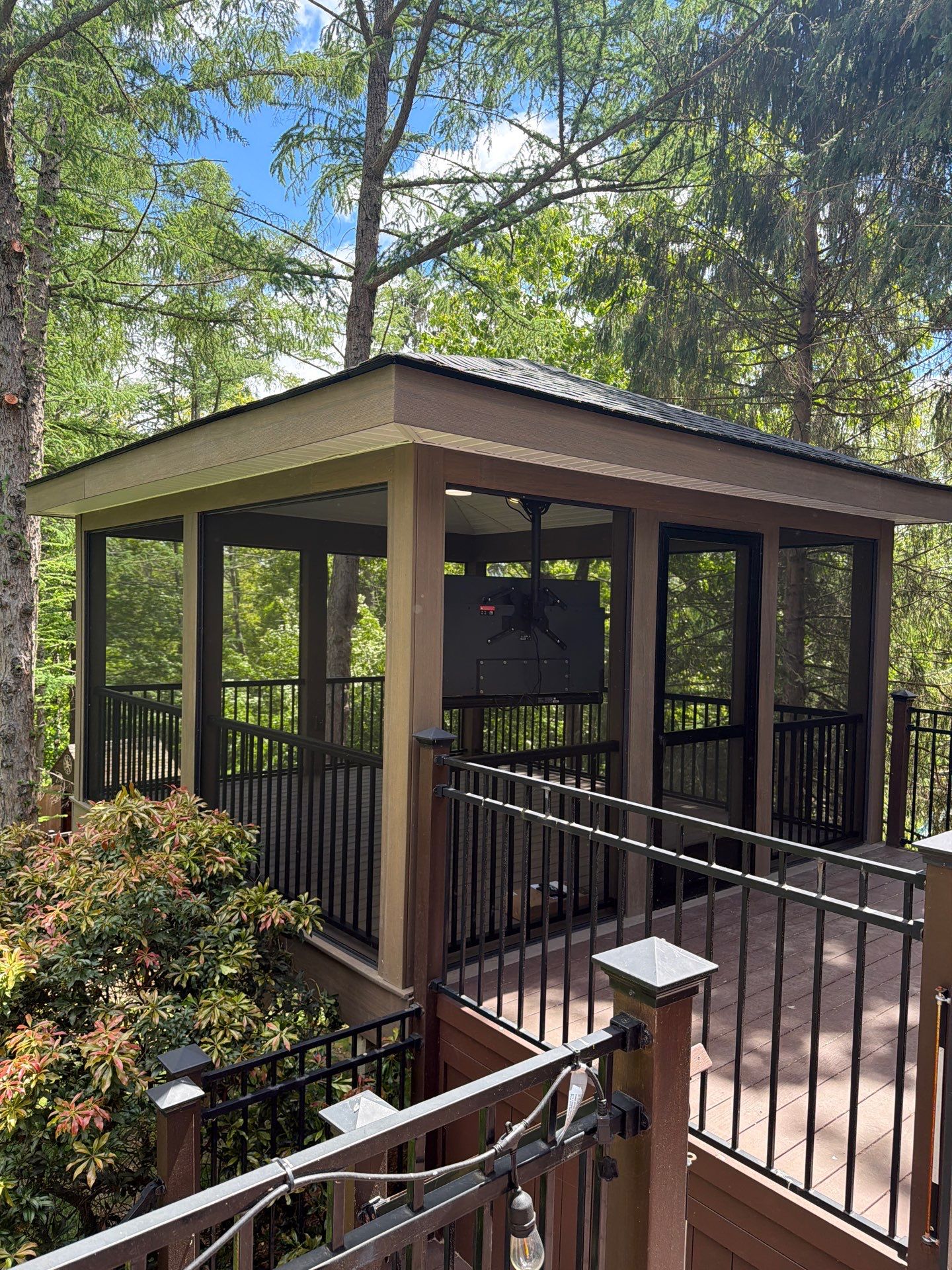 New Deck With a Screened In Porch In Mendham, New Jersey by deck guardian