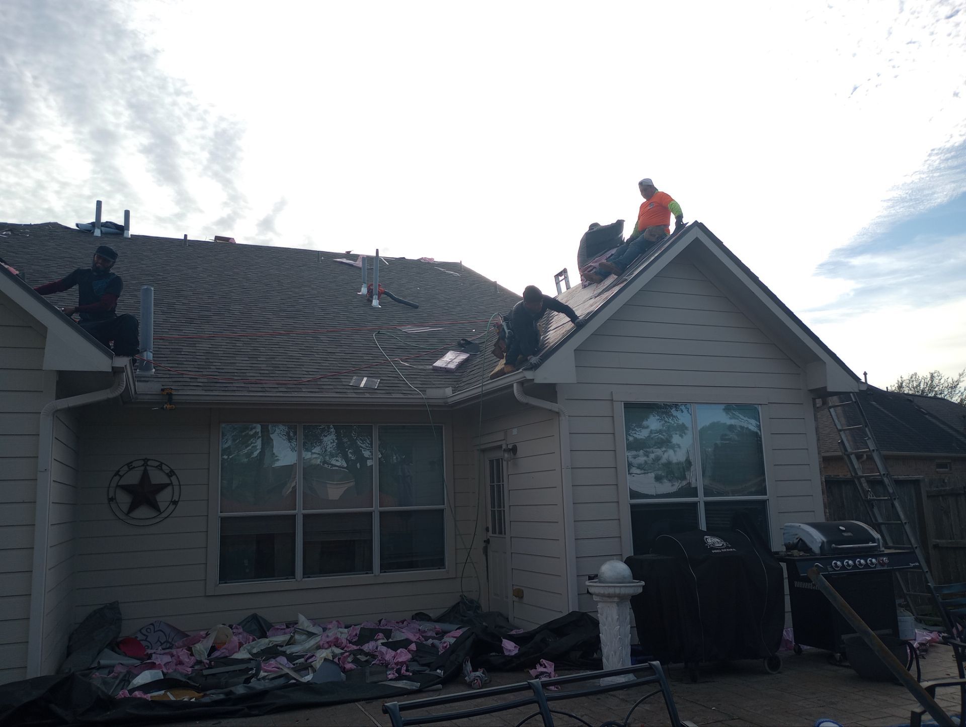 Residential Roofing Installation using Owen's Corning Duration (Lifetime) Shingles by Roof Repair Company