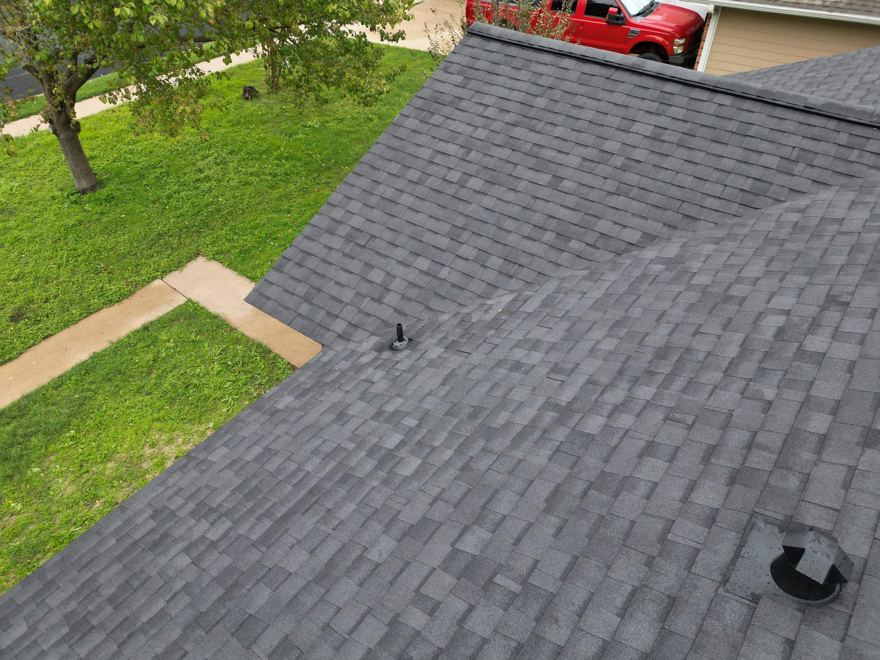 Moire Black - CertanTeed Landmark by RoofsOnly.com