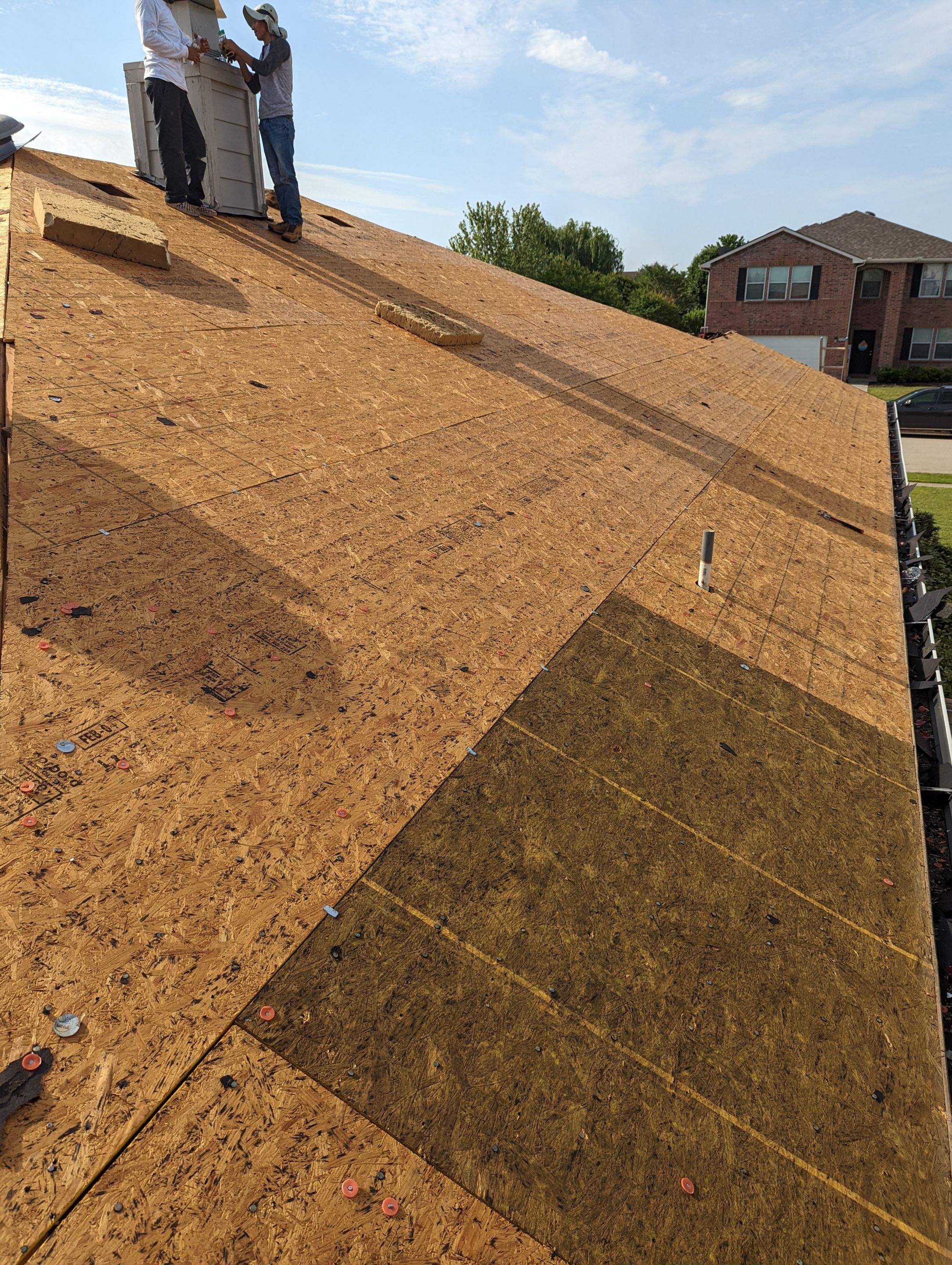 GAF HDZ - Weathered Wood by Elite Roofing LLC