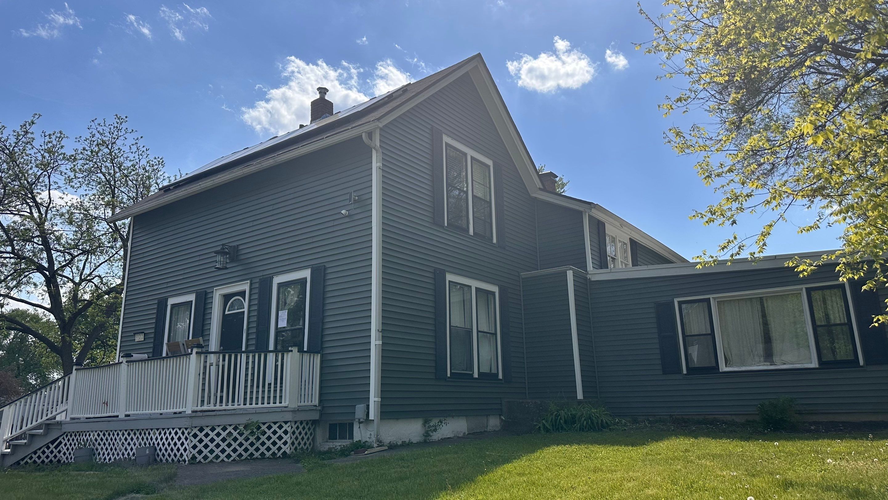 Vinyl Siding Replacement and Exterior Improvements in McHenry, Illinois by Mr Roof & Remodeling Co