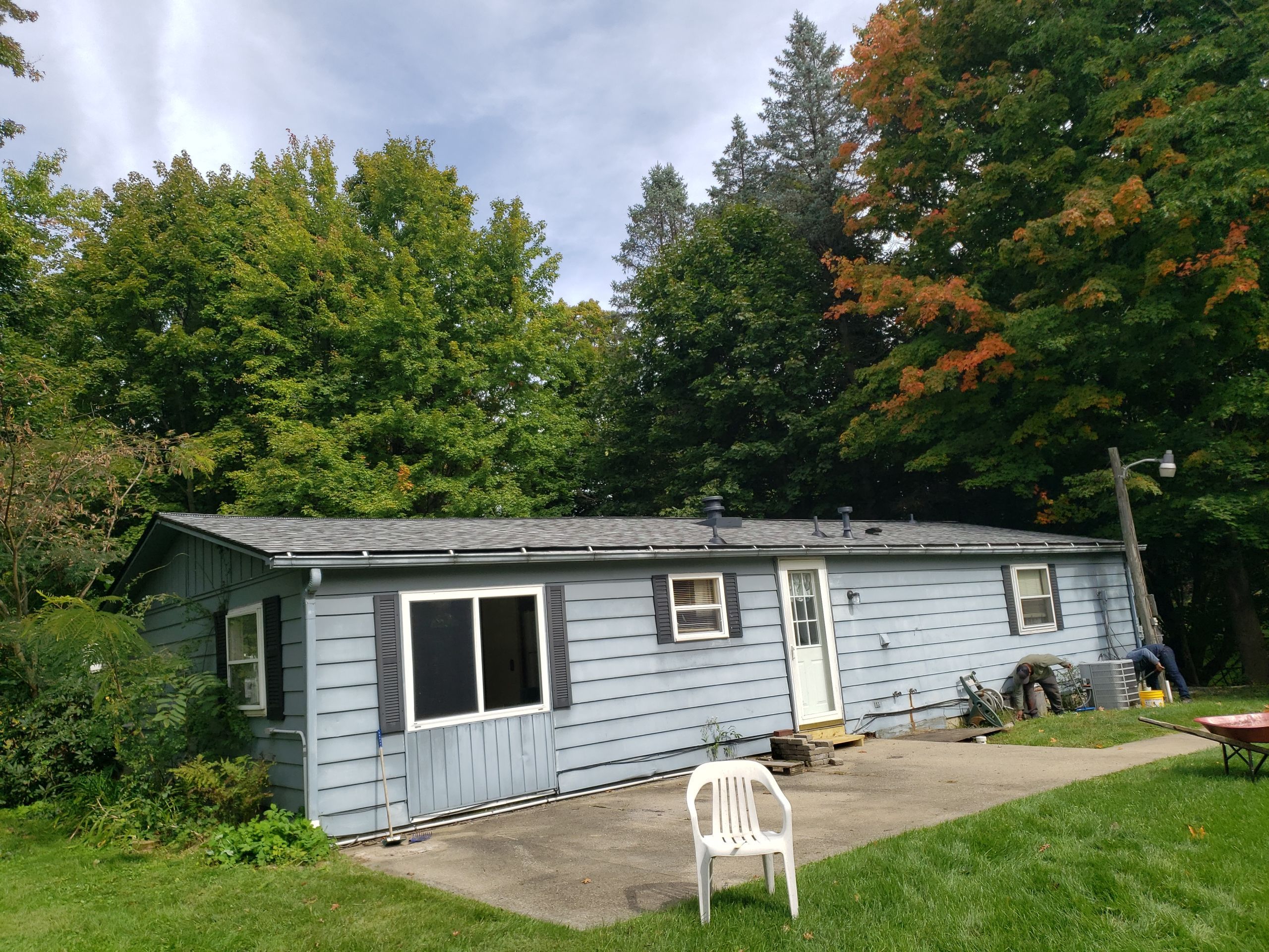 ATLAS PINNACLE COLOR: COASTAL GRANITE DRIP EDGE: BLACK by Eagle Eye Roofing