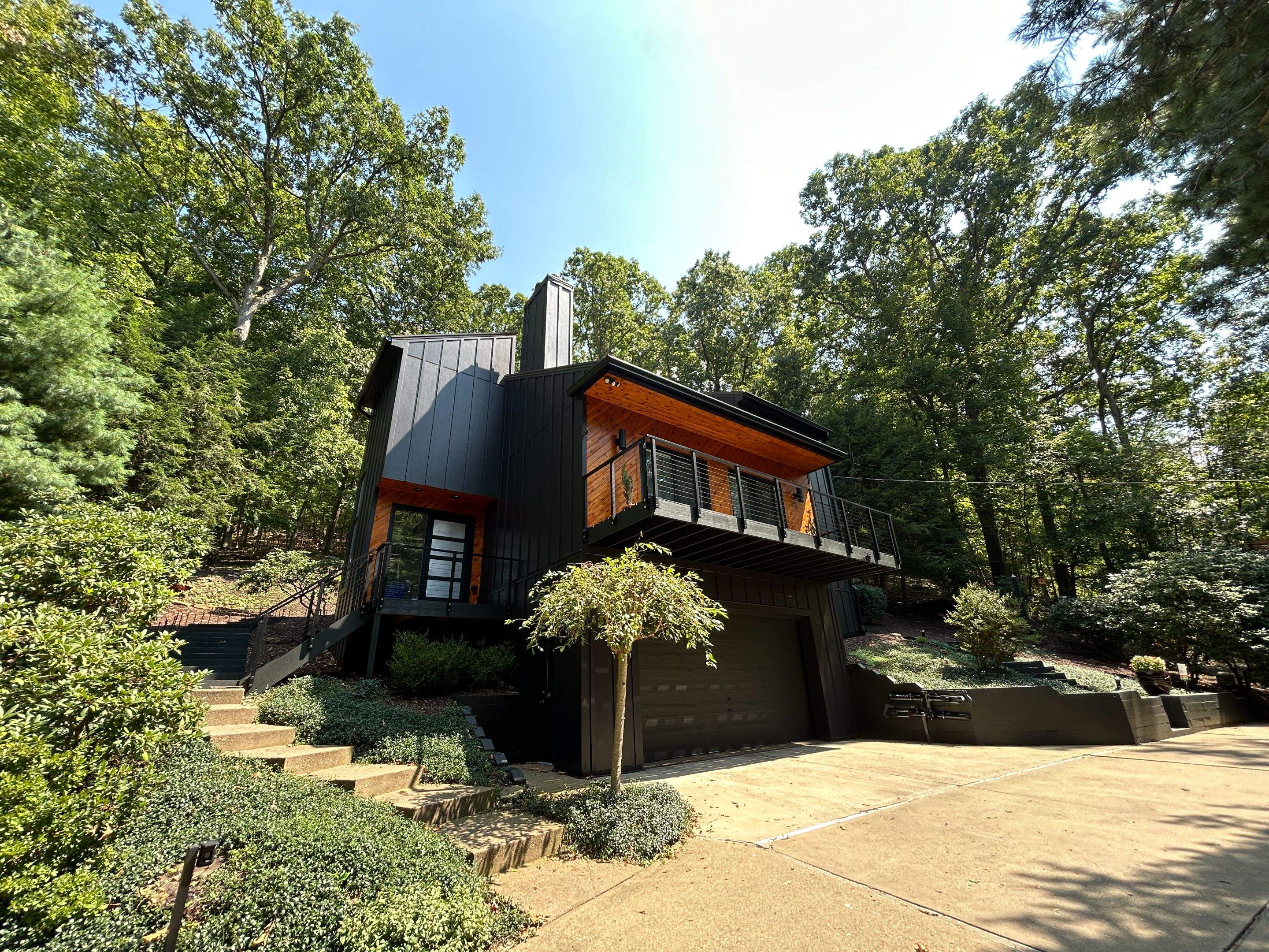 James Hardie Siding Transformation in Franklin Park by Ideal Siding Pittsburgh