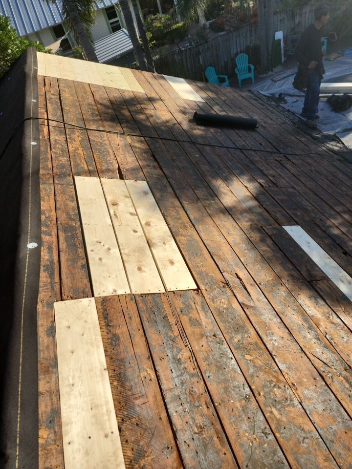 Shingle Roof Replacement in Lake Worth – Professional, Reliable, and Customer-Focused Service by Aastro Roofing