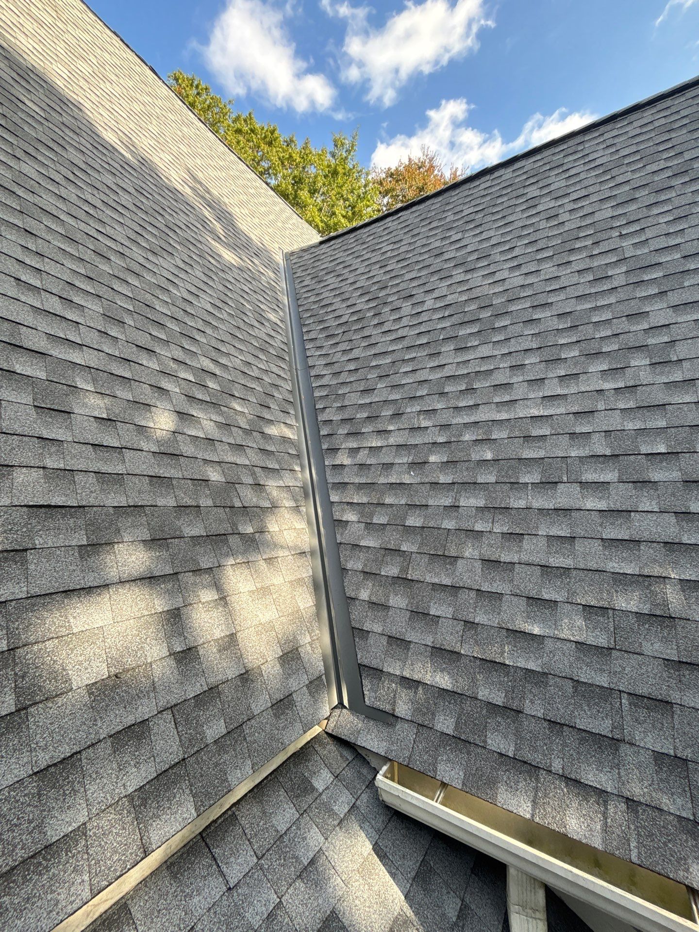 GAF HDZ - Oyster Grey by Linta Roofing
