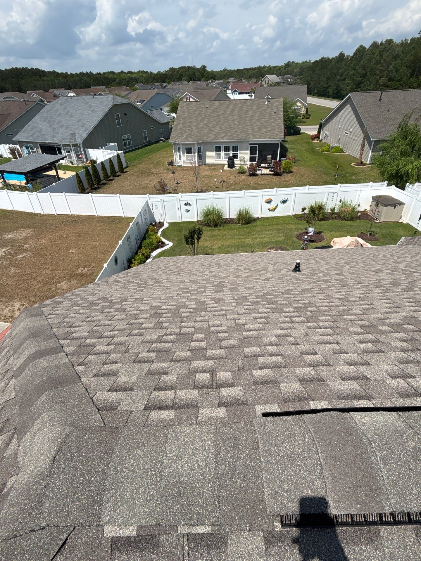 GAF HDZ - Weathered Wood by Linta Roofing Inc