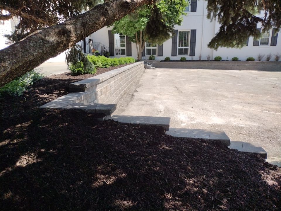 Replacement of existing retaining wall.  by New Horizon Landscapes
