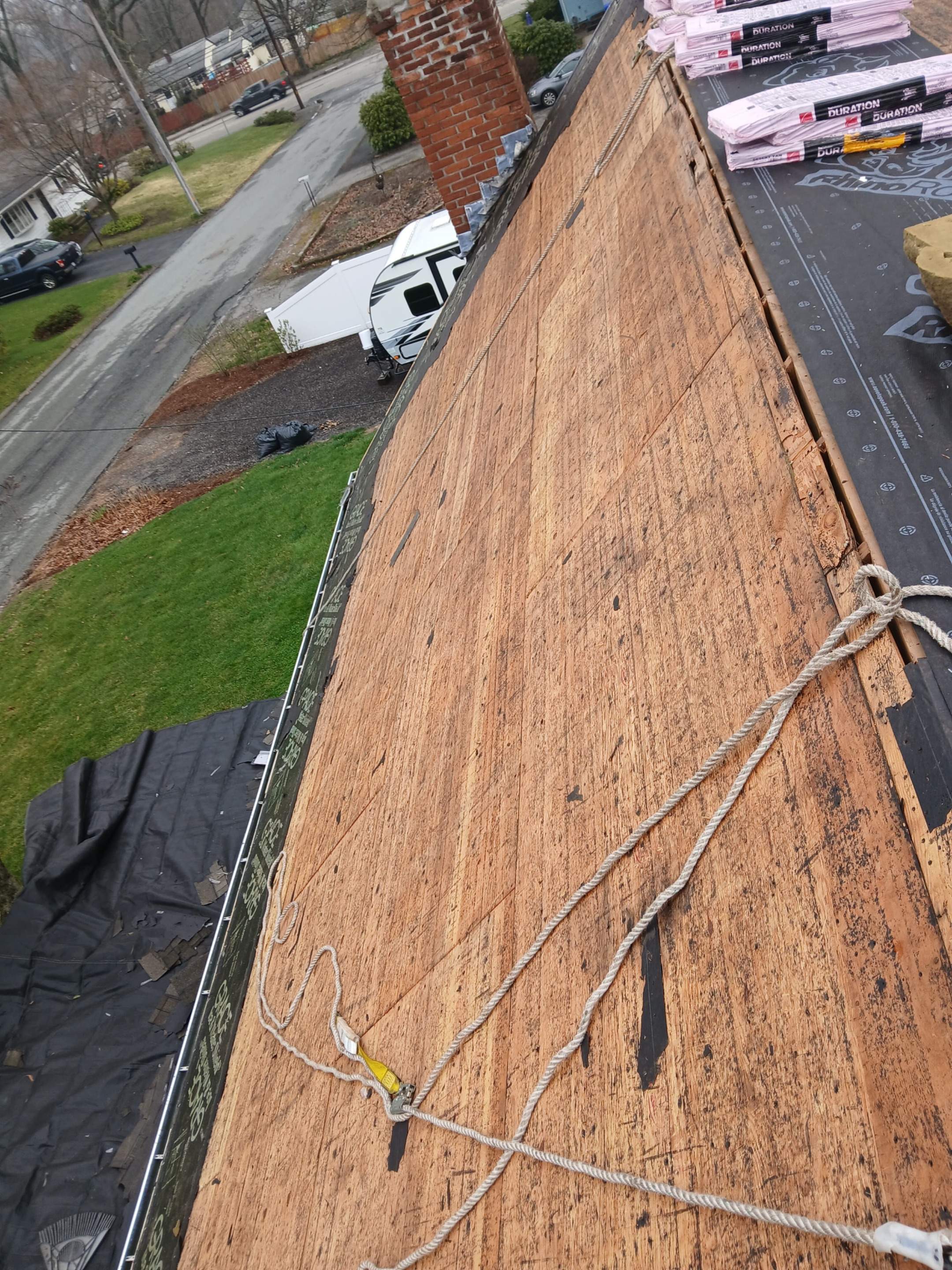 Solar Panel Removal & Full Roof Replacement – Owens Corning Duration, Desert Tan by JOHNNYS PRO