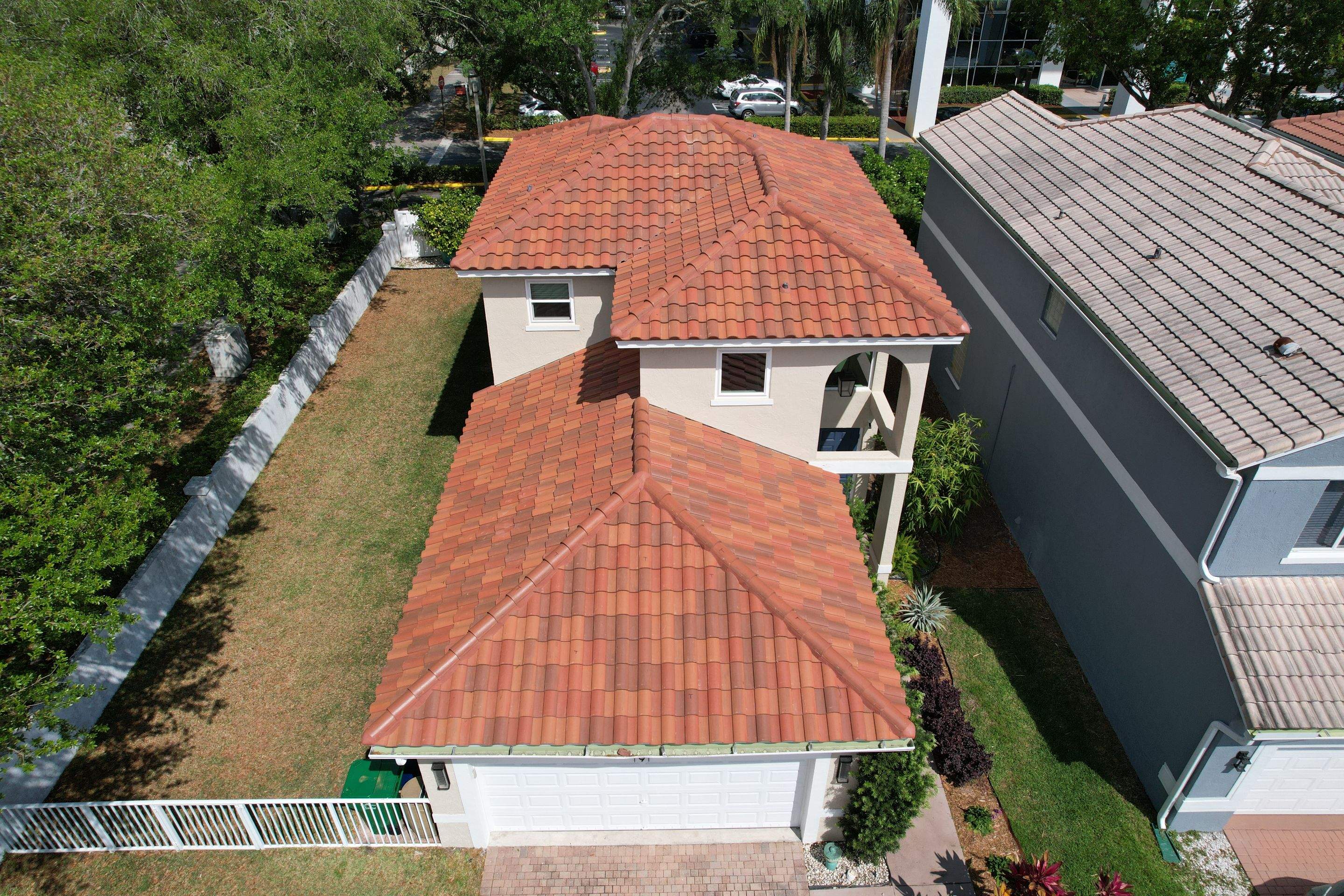 Tile Roof using Barcelona 900 - Desert Spice Blend by Roofing Recovery