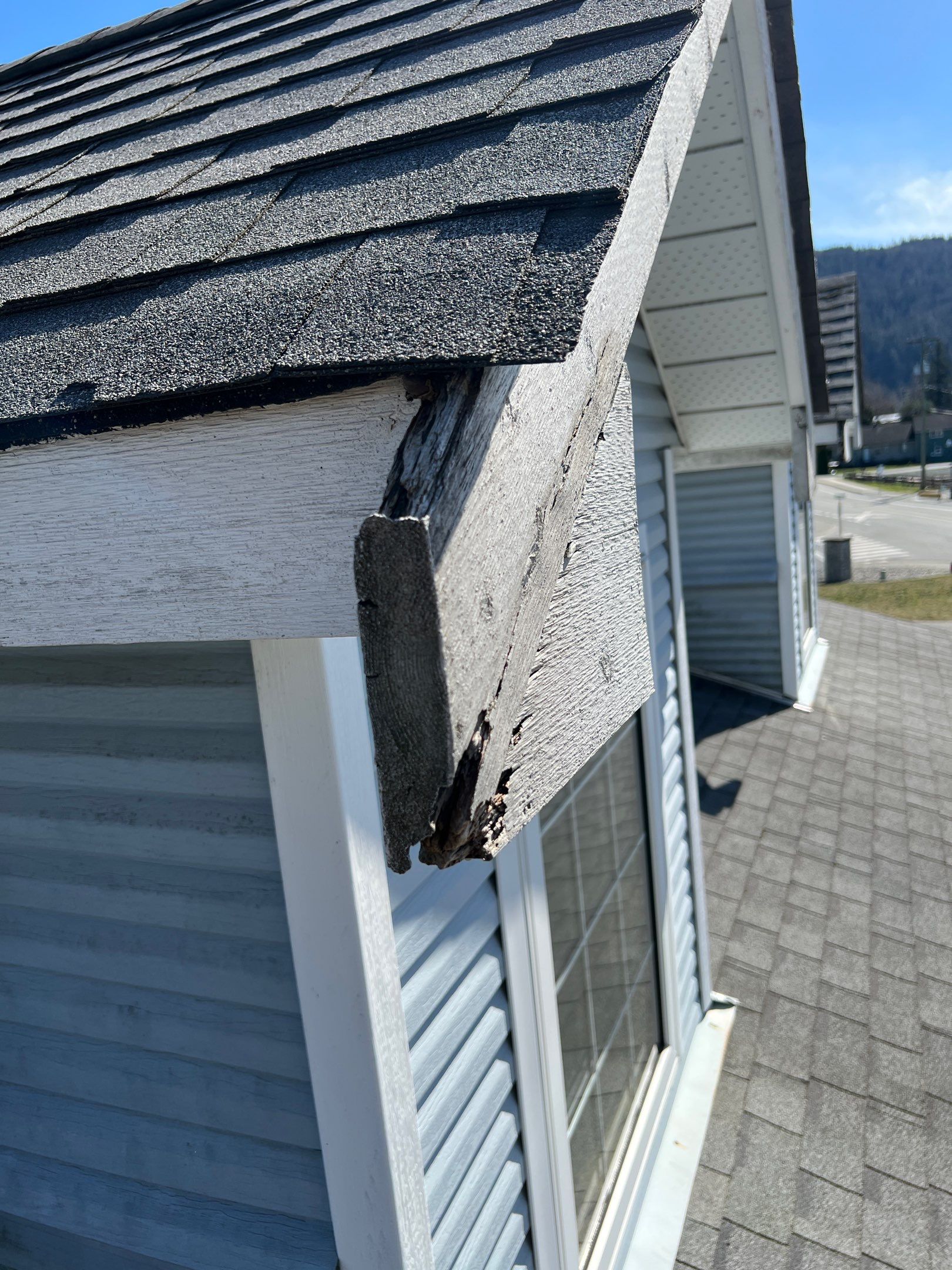 Residential Roofing Installation using Estate Gray Shingles by Top Notch Roofing Inc