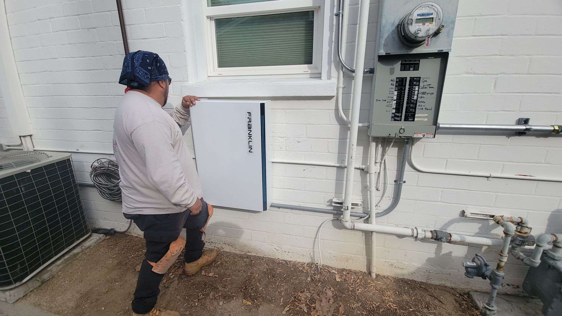 Los Angeles Solar Panel Installation with Franklin Home Power Battery Storage by AWS Solar